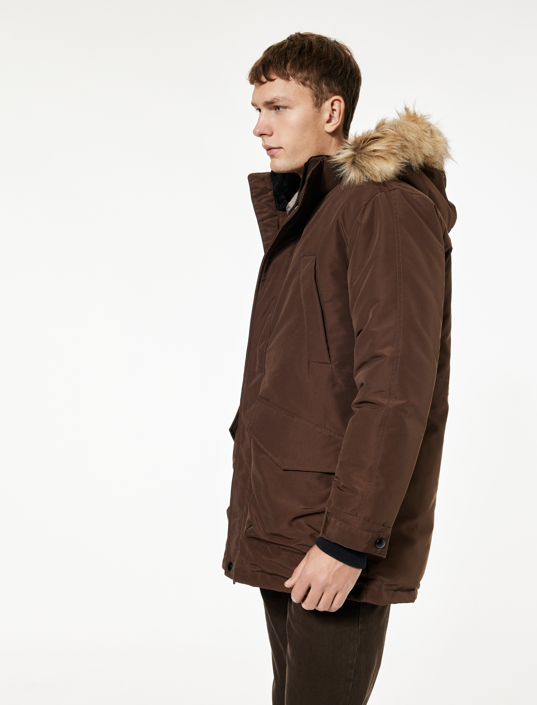   Uzun Kollu Kapaklı Cepli Suni Kürklü Kapşonlu Parka