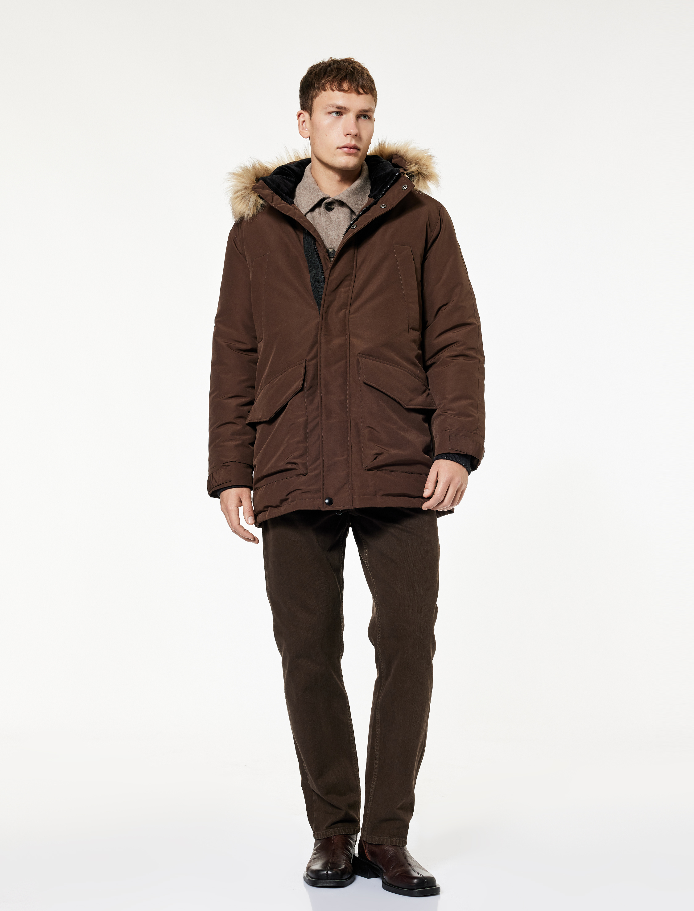   Uzun Kollu Kapaklı Cepli Suni Kürklü Kapşonlu Parka