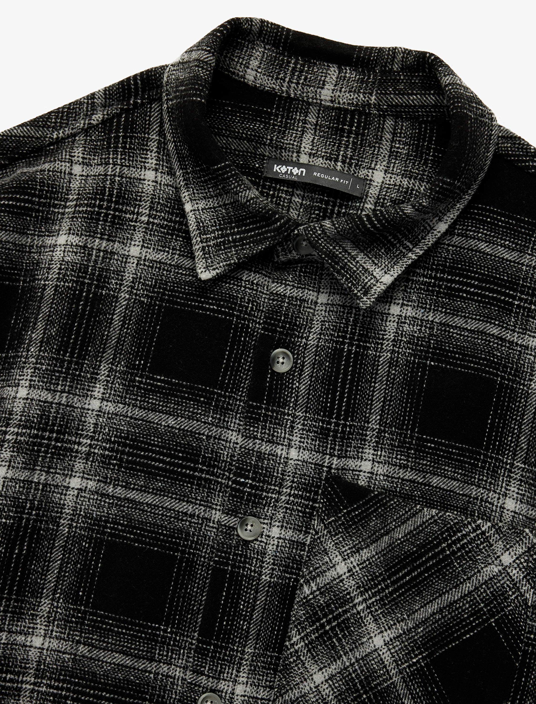   Regular Fit Düğmeli Uzun Kollu Cepli Klasik Yaka Oduncu Gömleği