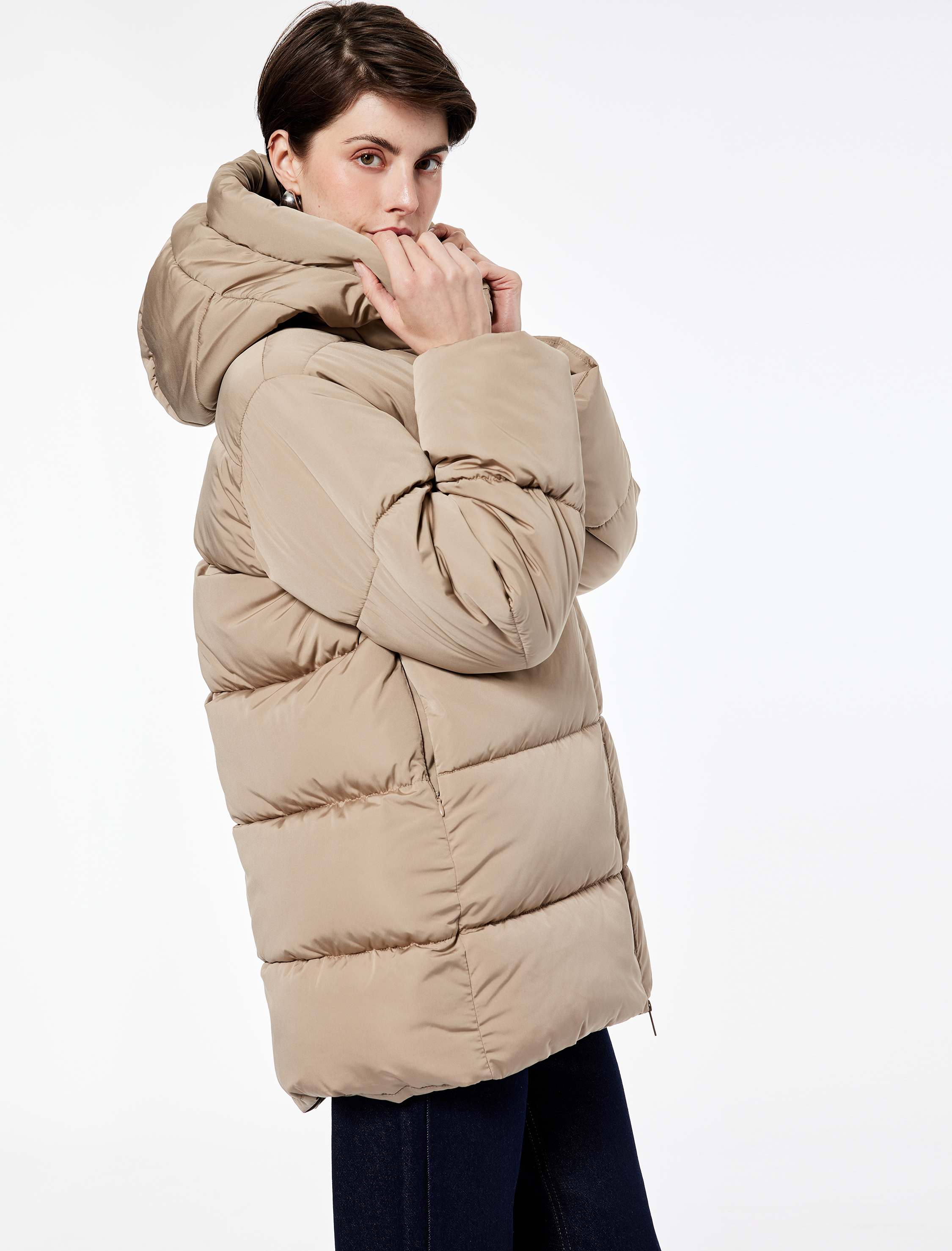   Fermuarlı Uzun Kollu Su İtici Kapüşonlu Oversize Şişme Mont