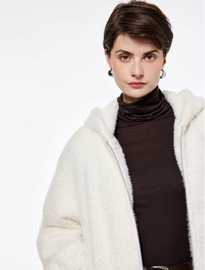  Uzun Kollu Cepli Fermuarlı Kapüşonlu Peluş Ceket