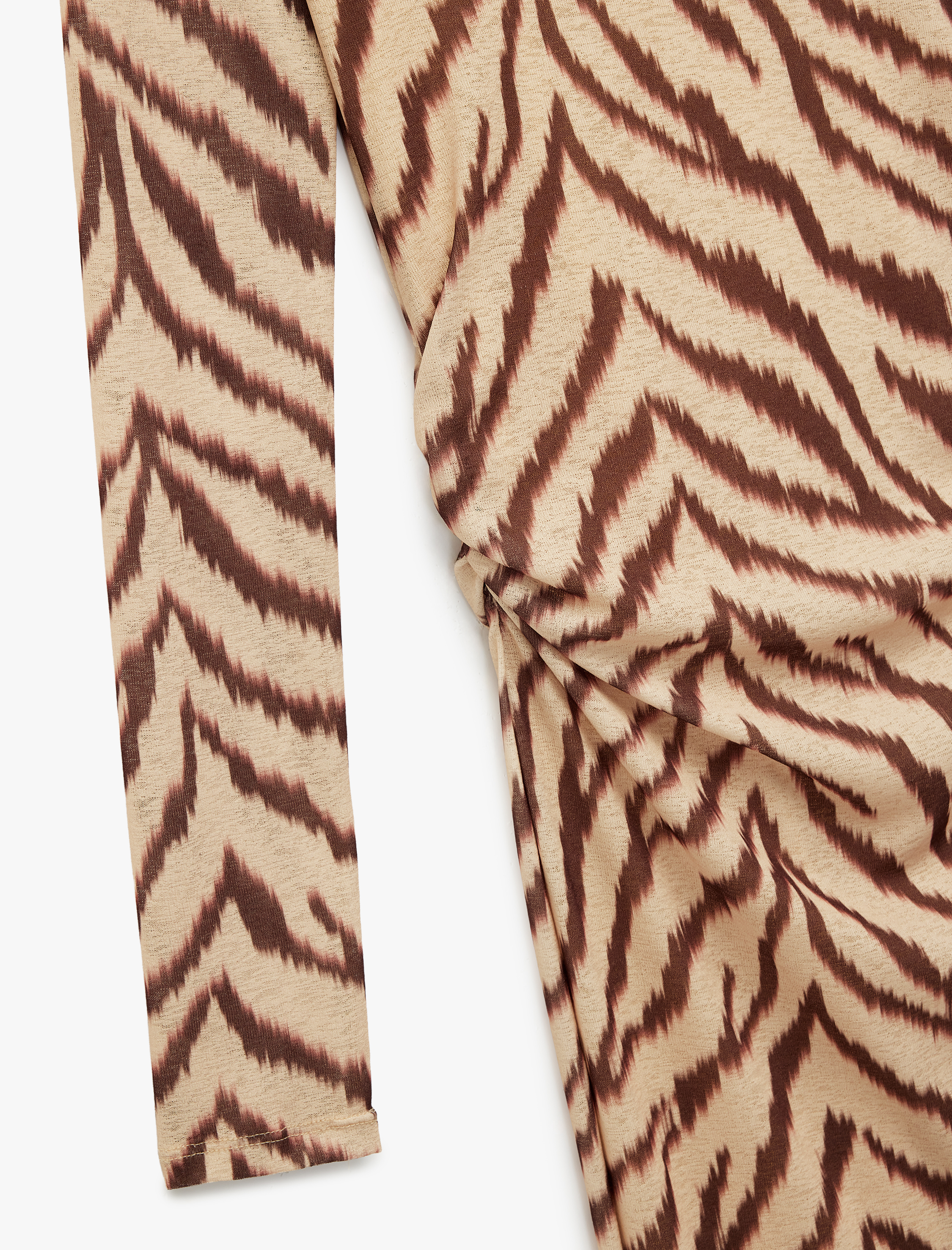   Slim Fit Yırtmaçlı Uzun Kollu Bisiklet Yaka Zebra Desenli Drapeli Elbise