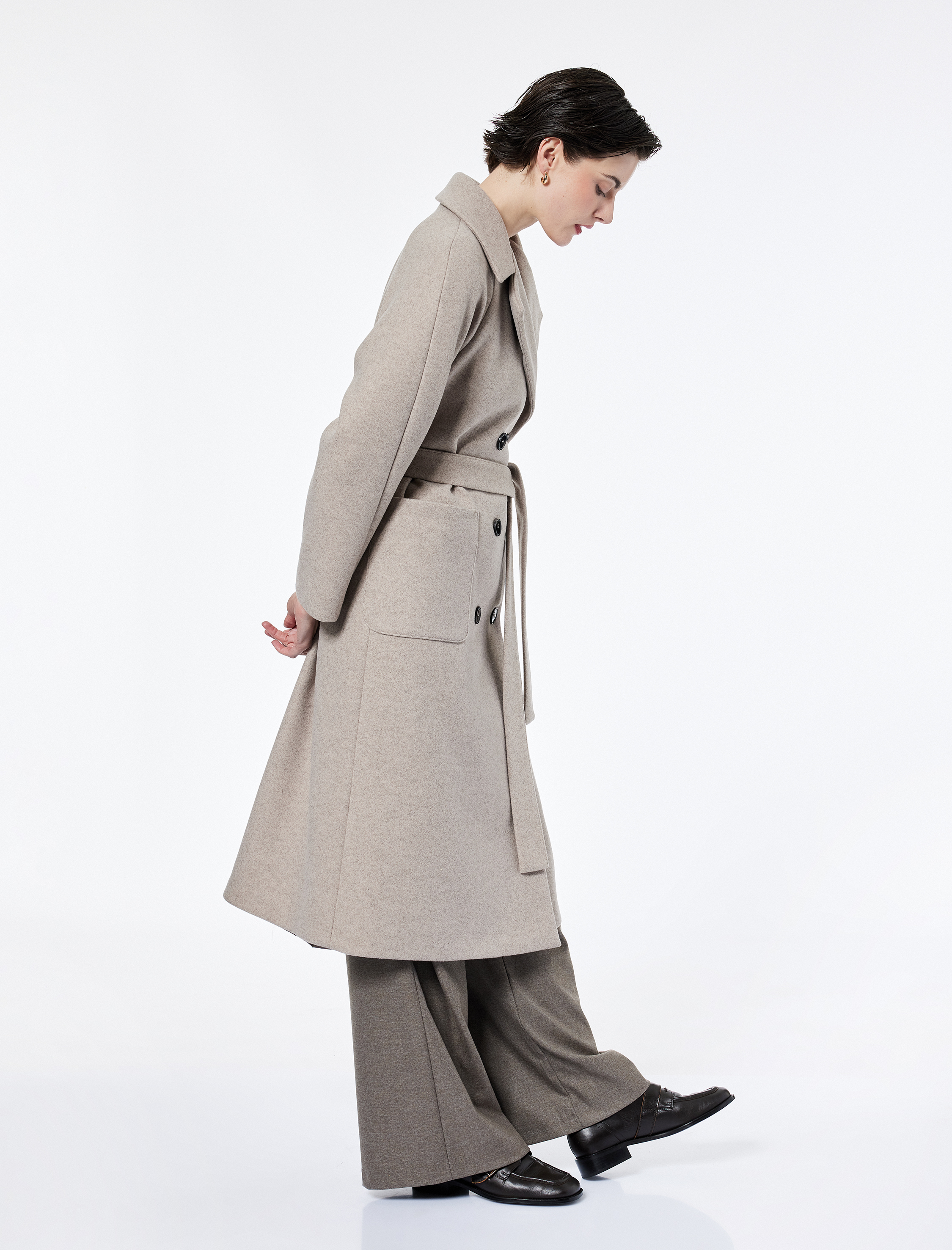   Uzun Kollu Cepli Kemerli Kruvaze Uzun Kaşe Kaban