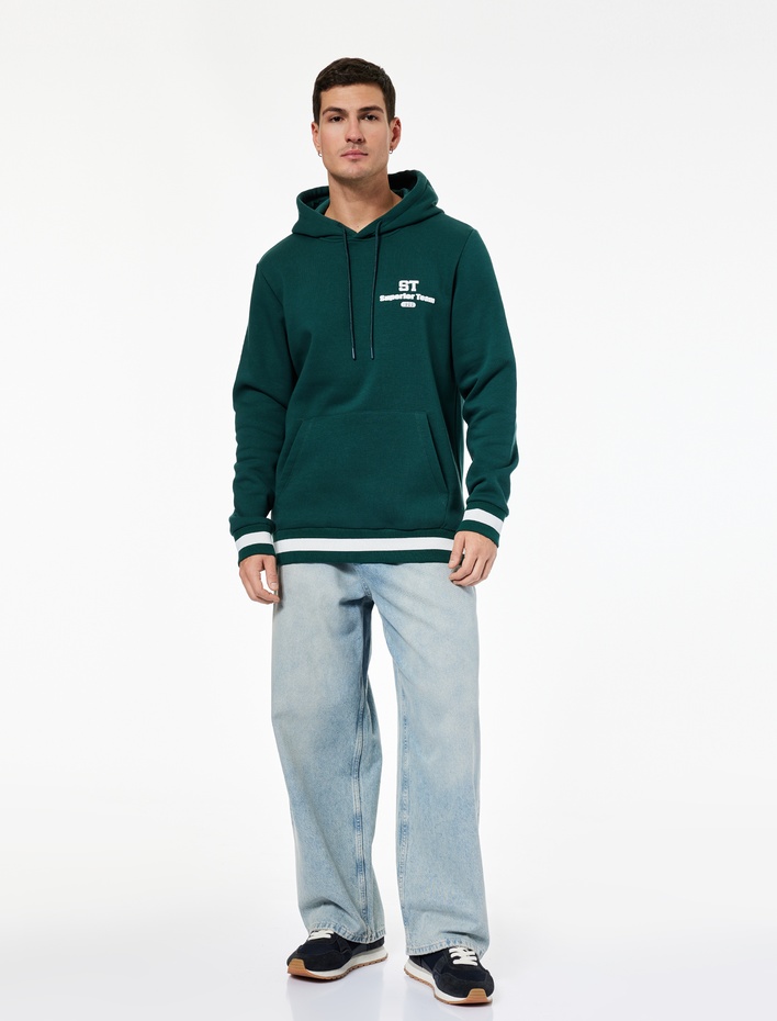  Kapşonlu Uzun Kollu Çizgili Kanguru Cepli Baskılı Sweatshirt