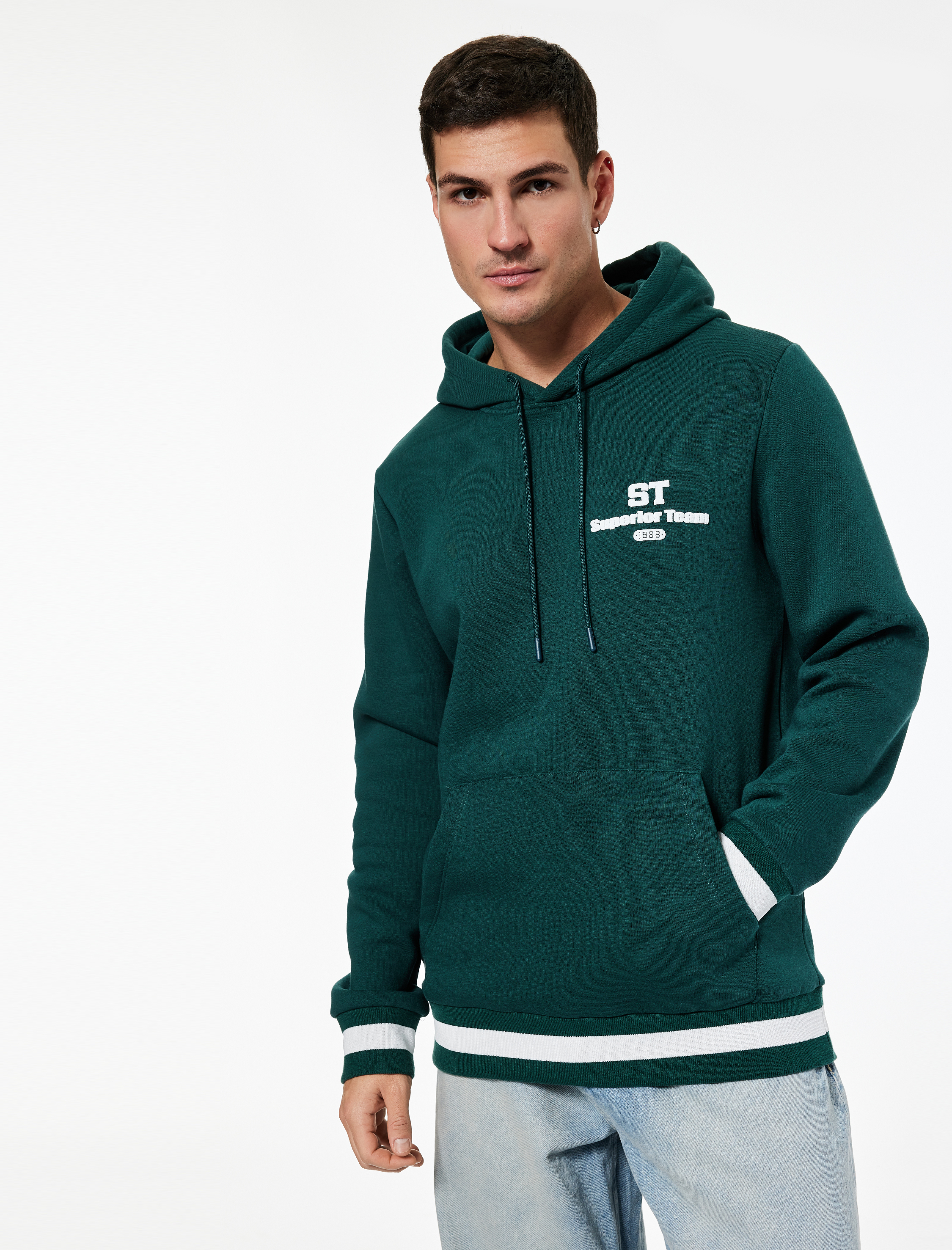   Kapşonlu Uzun Kollu Çizgili Kanguru Cepli Baskılı Sweatshirt