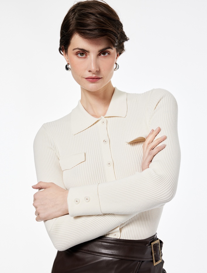  Aplike Detaylı Uzun Kollu Düğmeli Polo Yaka Triko Kazak