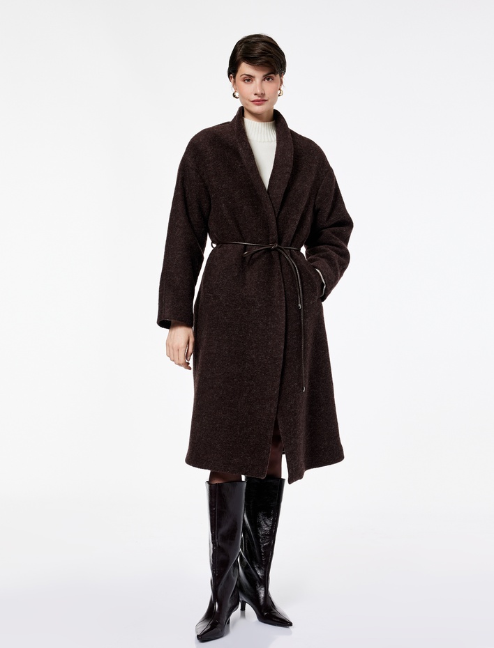  Koton X Sima Tarkan - Uzun Kollu Kemerli Uzun Alpaka Yünlü Buklet Kaban