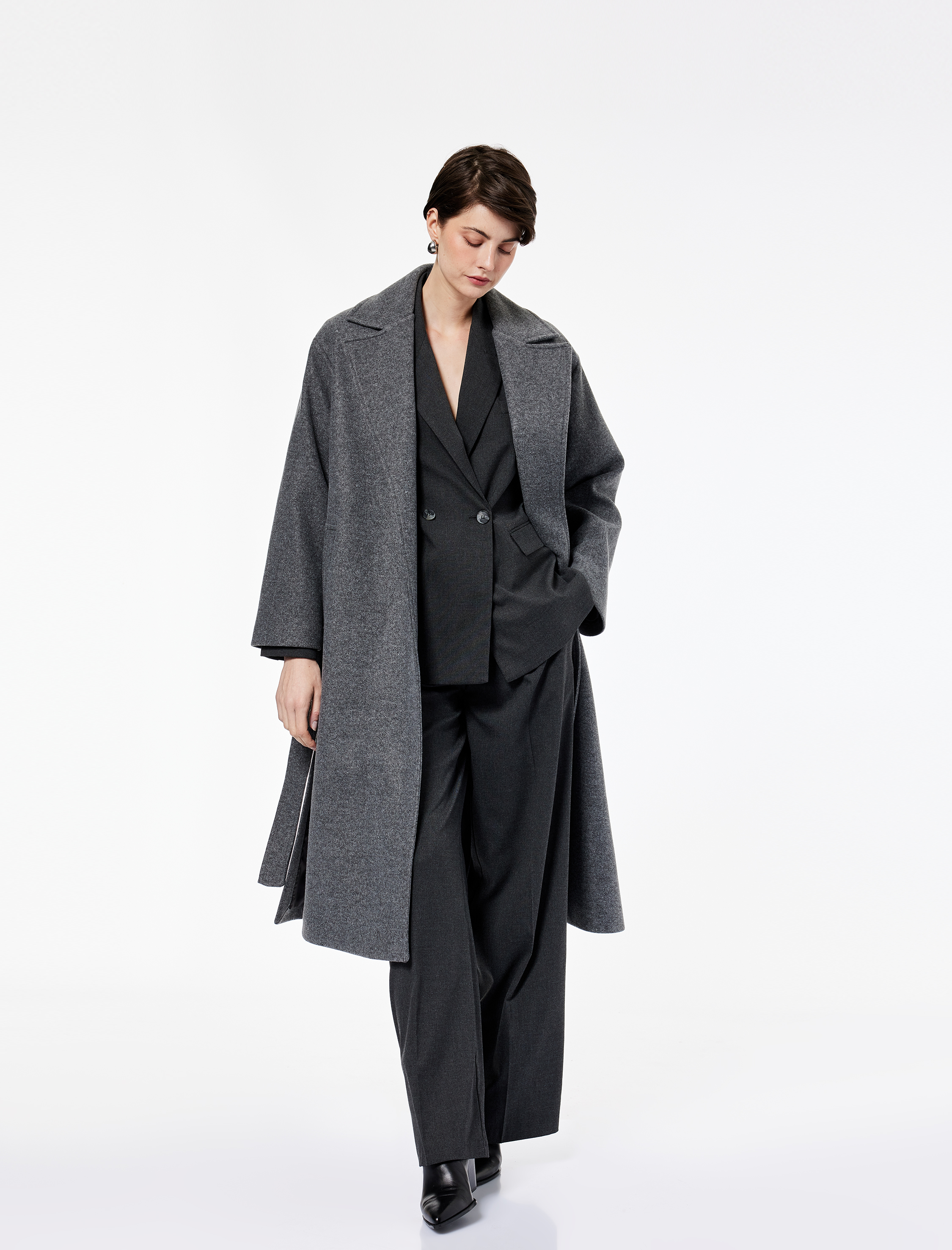   Uzun Kollu Cepli Kemerli Uzun Kaşe Kaban