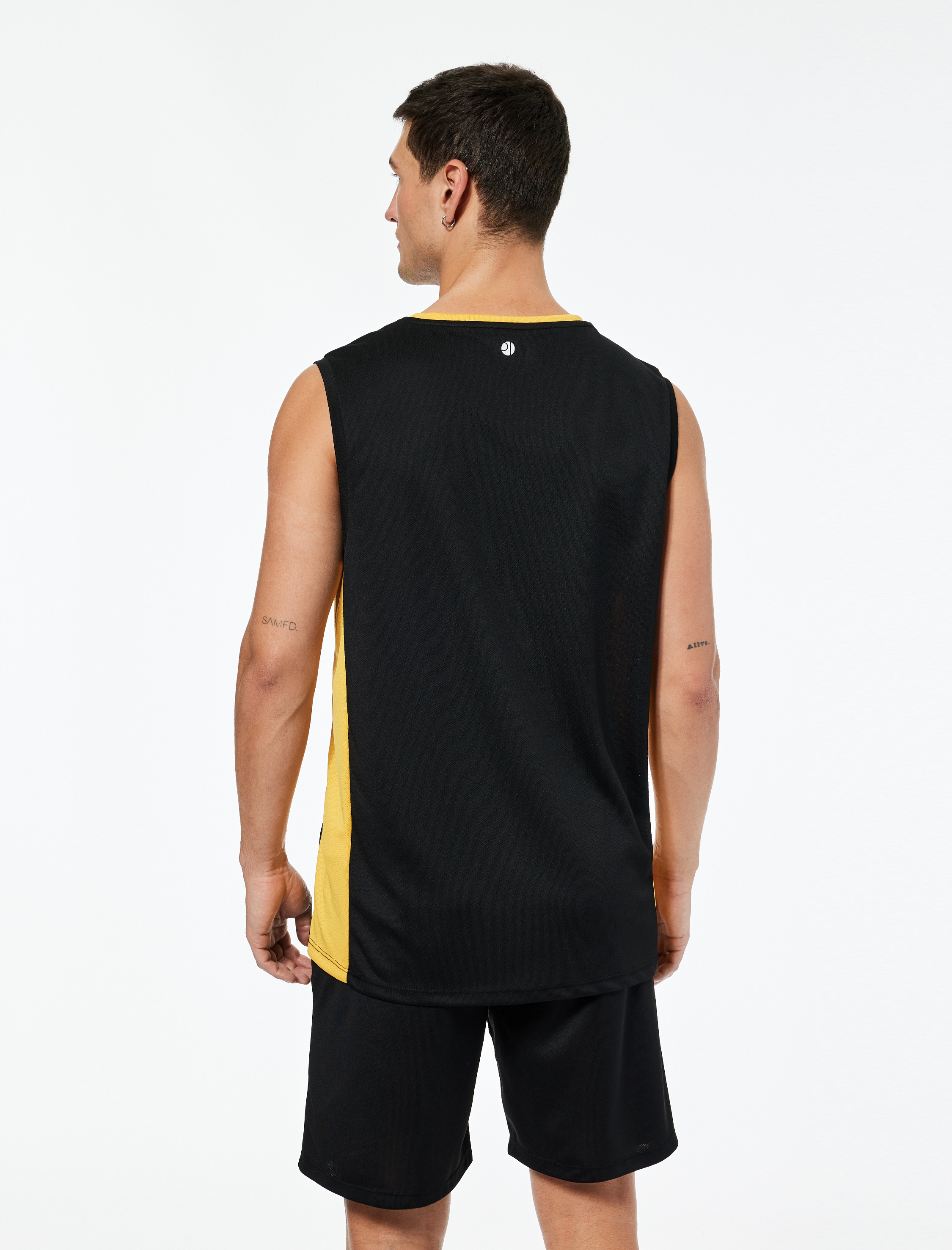   Kolsuz Bisiklet Yaka Renk Kontrastlı Baskılı Spor Atleti