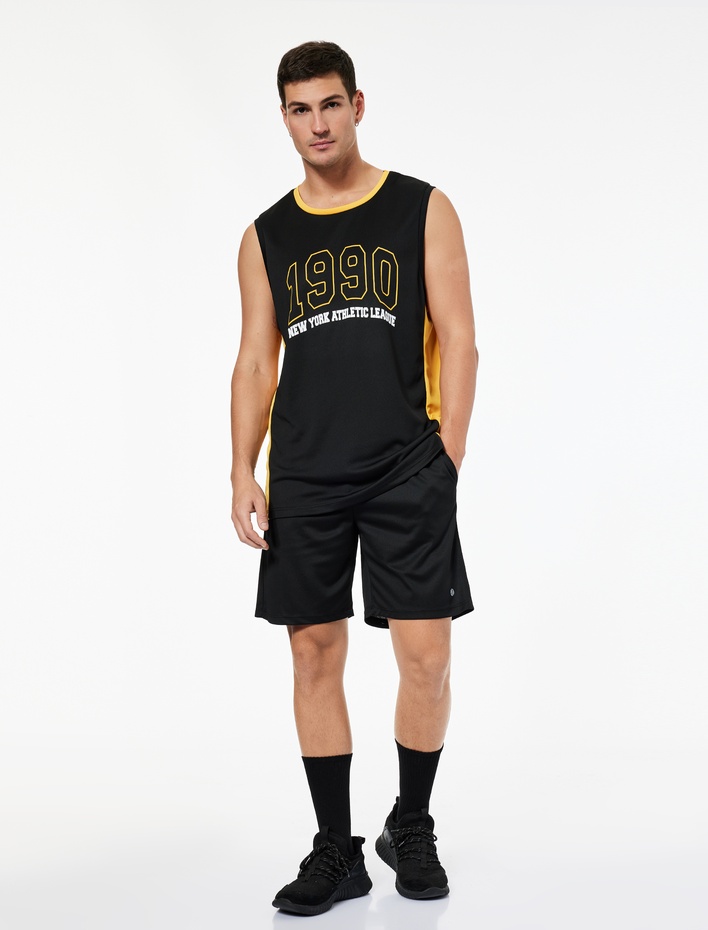  Kolsuz Bisiklet Yaka Renk Kontrastlı Baskılı Spor Atleti