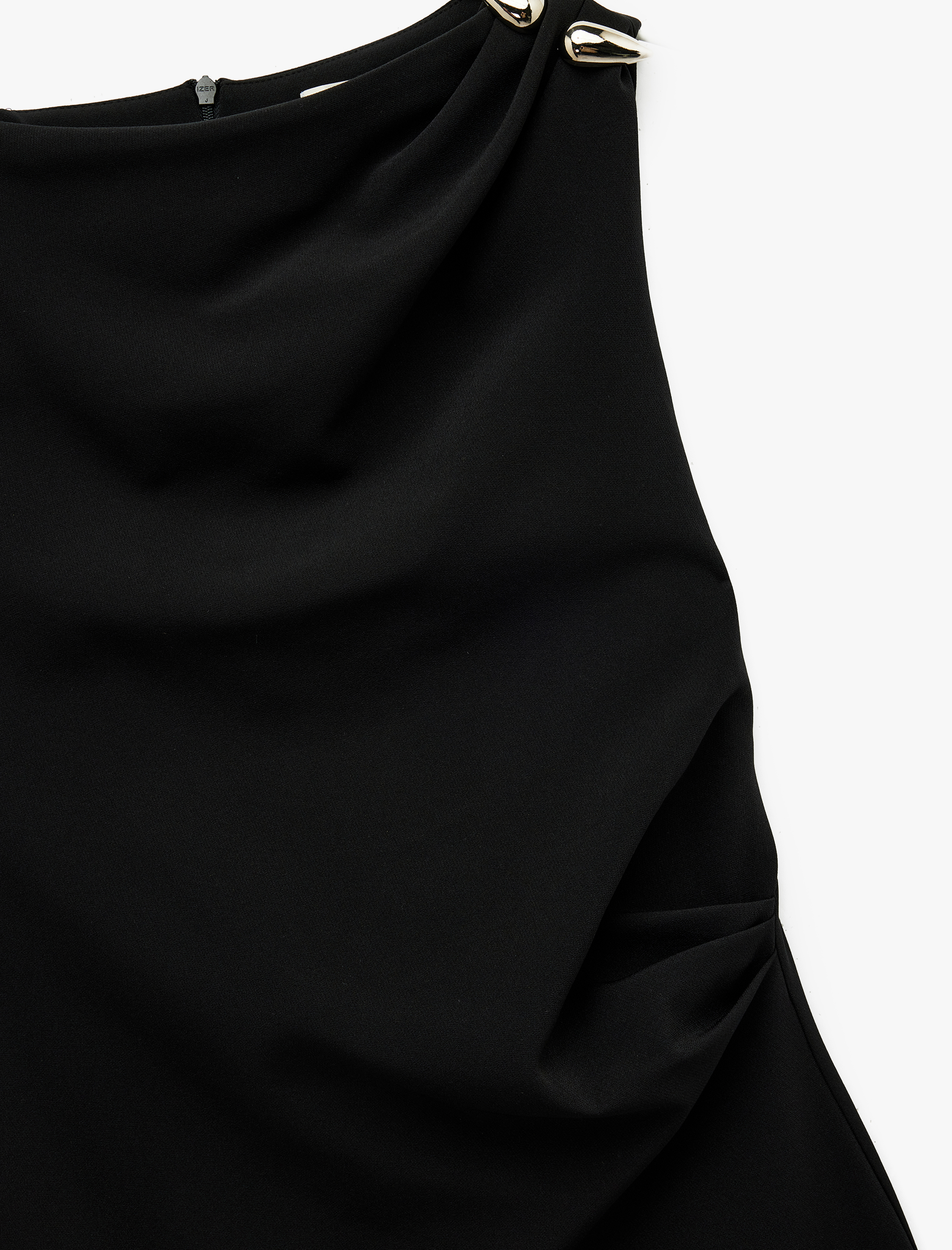   Aksesuar Detaylı Kolsuz Yuvarlak Kayık Yaka Mini Elbise