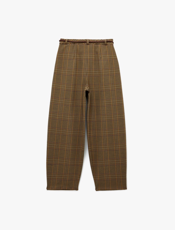  Koton X Melis Ağazat - Cepli Pile Detaylı Bilek Boy Kemerli Ekose Balon Pantolon