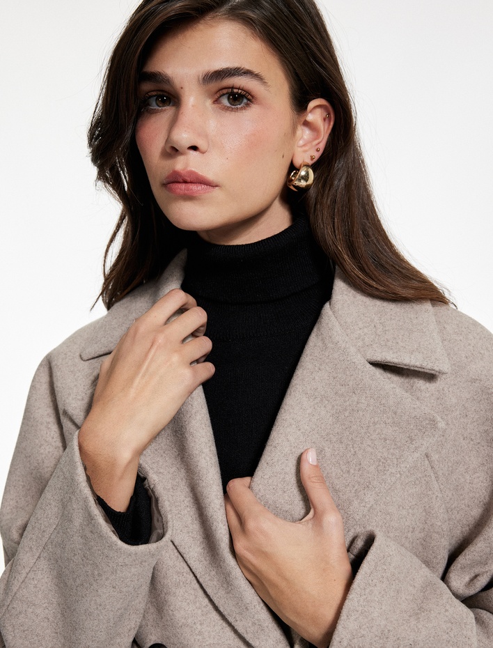  Uzun Kollu Cepli Kemerli Düğmeli Uzun Kaşe Kaban