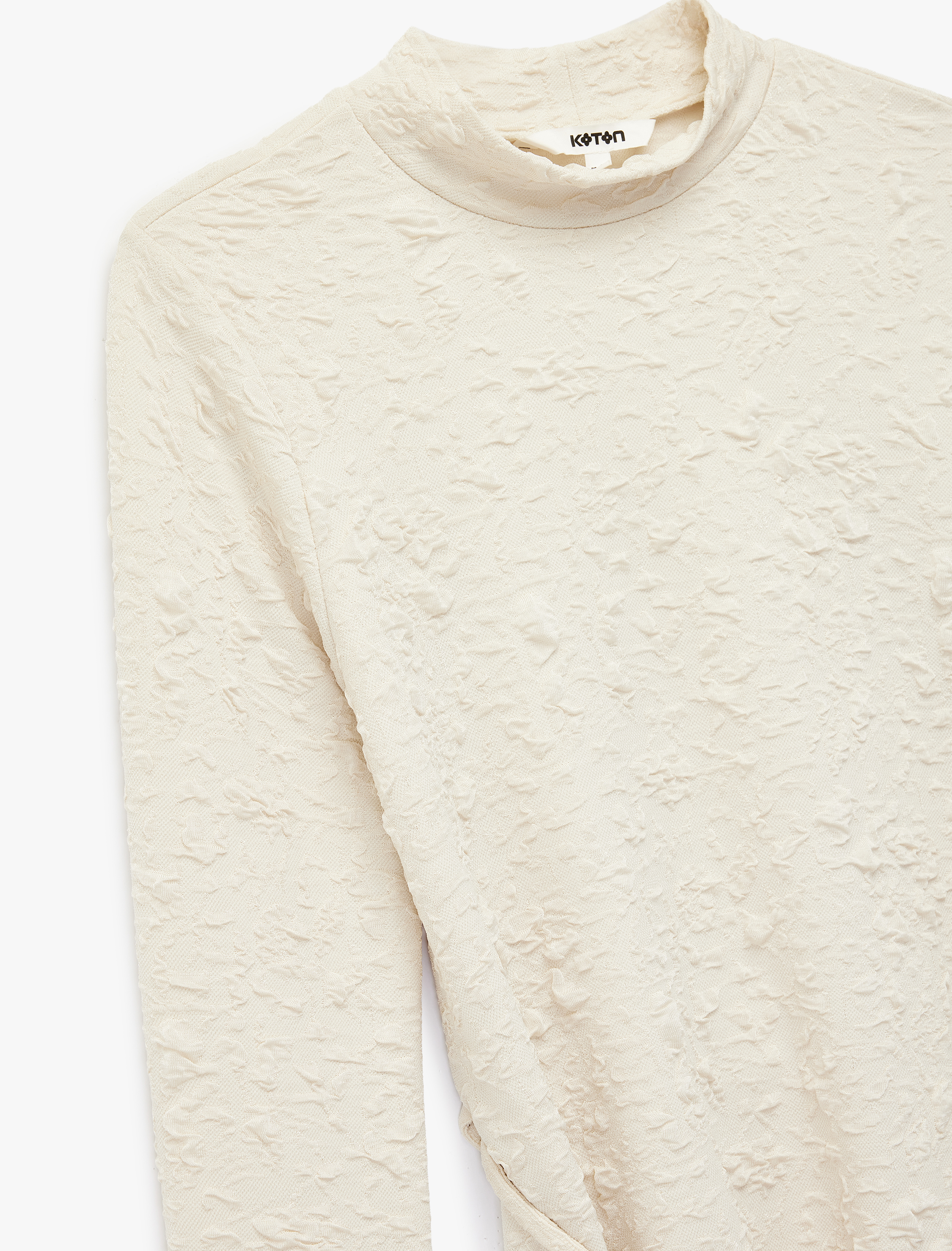   Uzun Kollu Kemer Detaylı Dik Yaka Dokulu Body