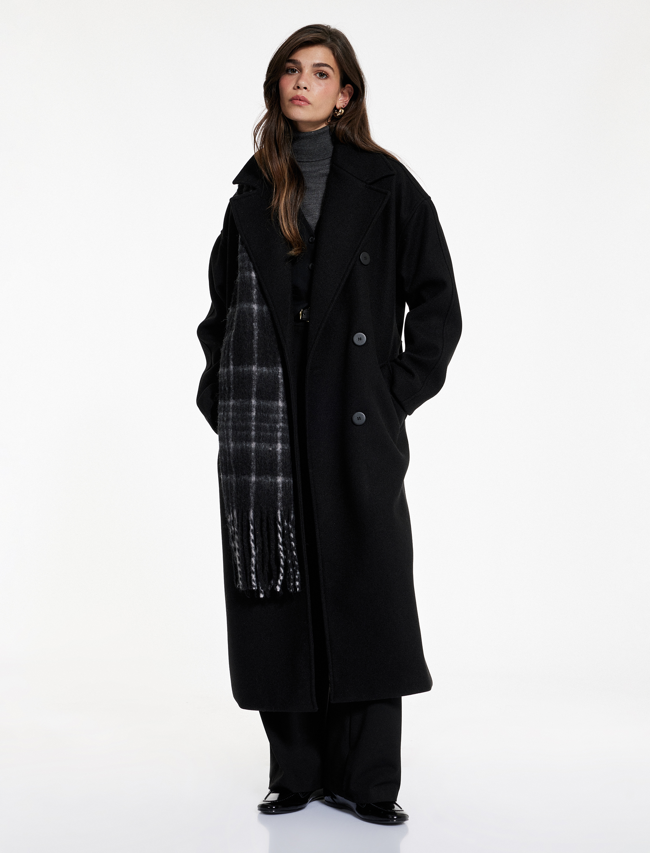   Uzun Kollu Cepli Kruvaze Kemerli Düğmeli Uzun Kaşe Kaban