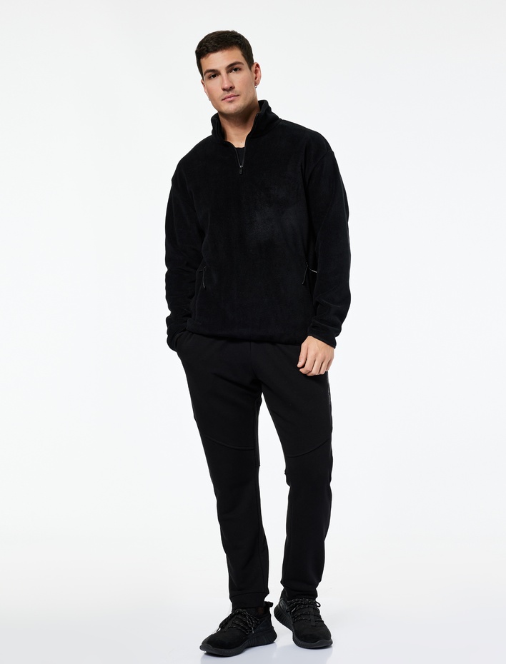  Rahat Kalıp Cepli Pamuklu Beli Bağcıklı Baskılı Jogger Spor Eşofman Altı