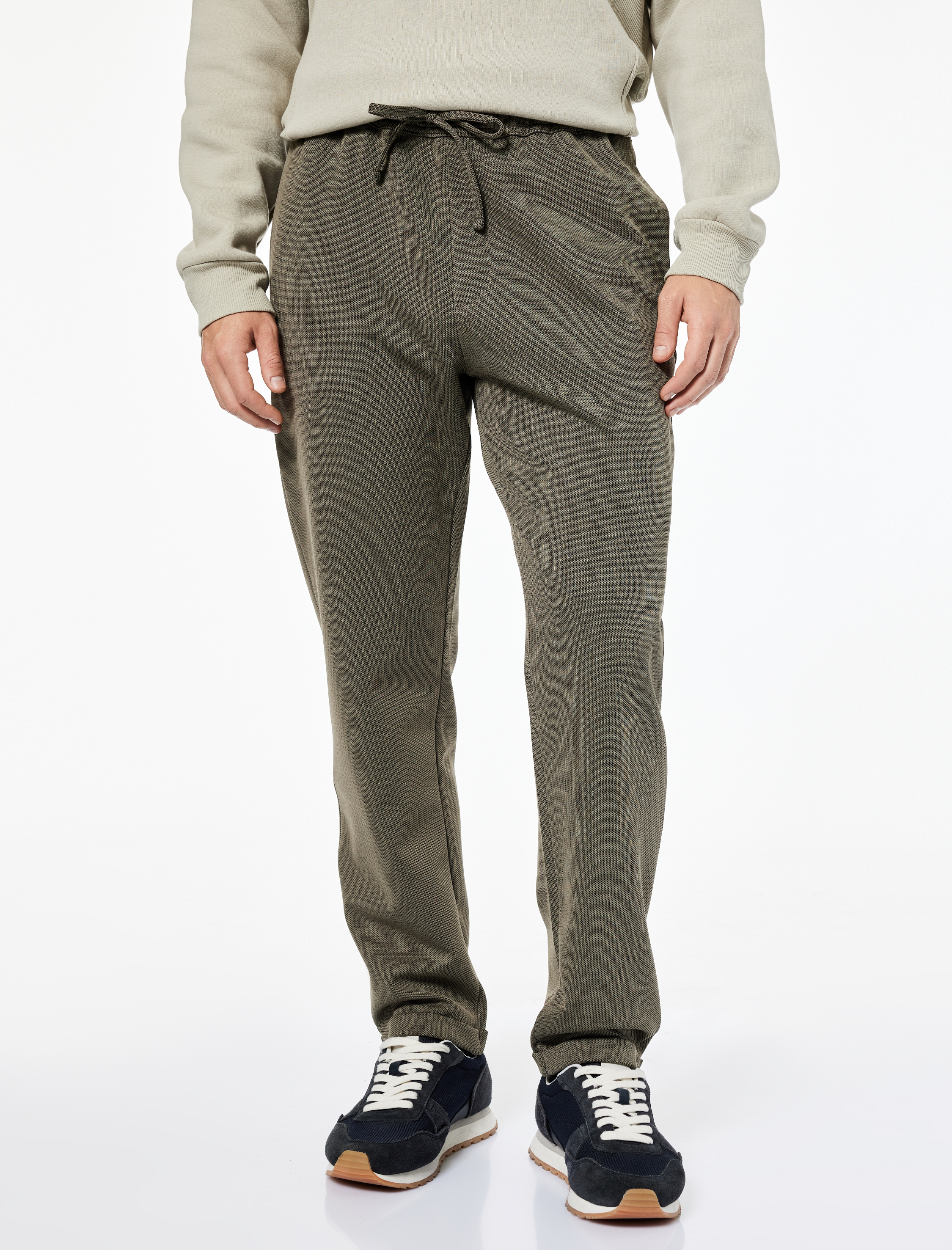   Straight Fit Pike Kumaş Cep Detaylı Rahat Kesim Beli Bağcıklı Pantolon