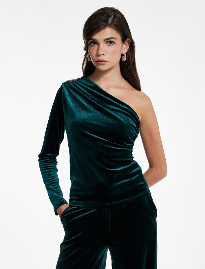  Uzun Kollu Tek Omuz Taşlı Kadife Bluz