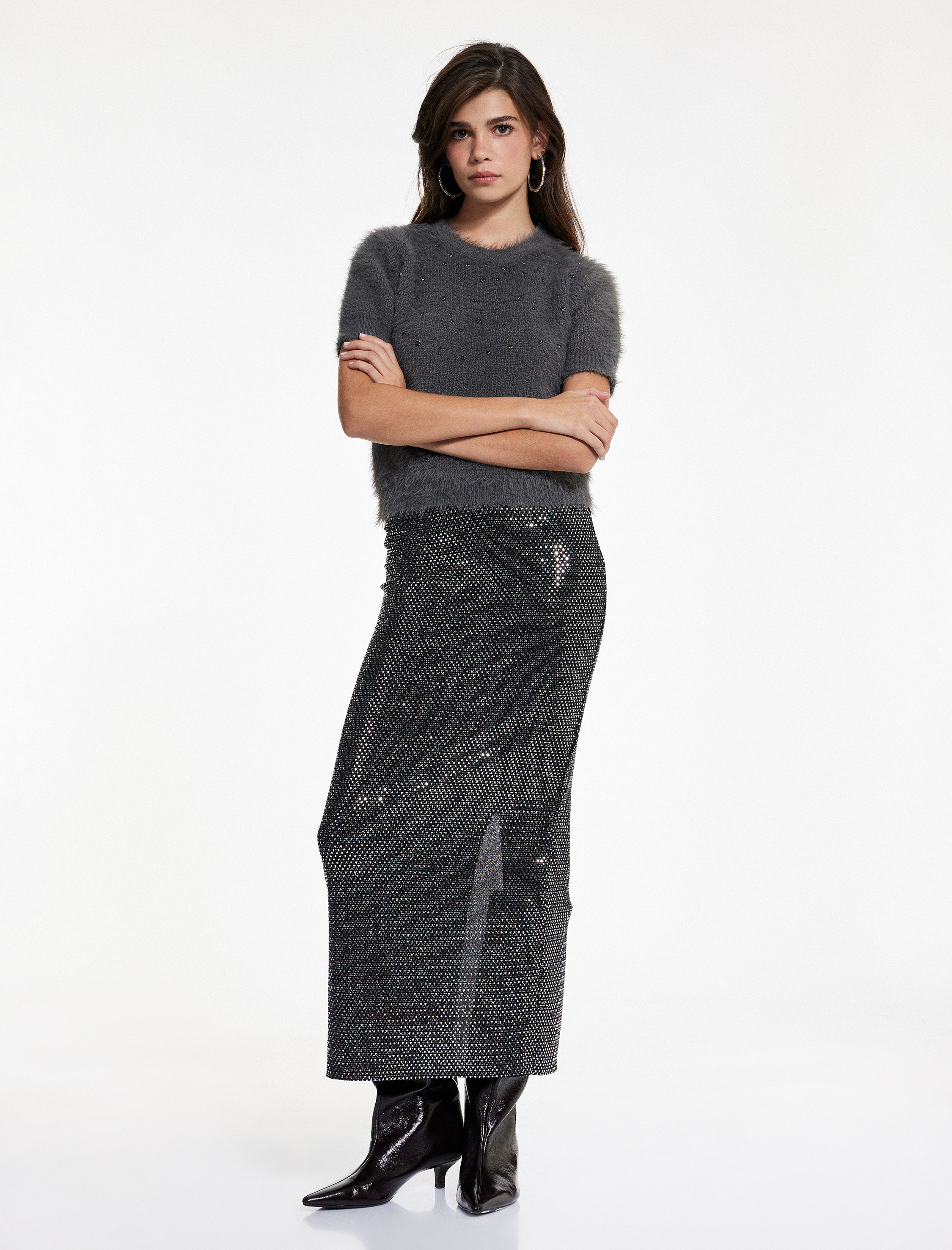   Slim Fit Yırtmaç Detaylı Yarı Transparan Midi Pullu Payetli Etek