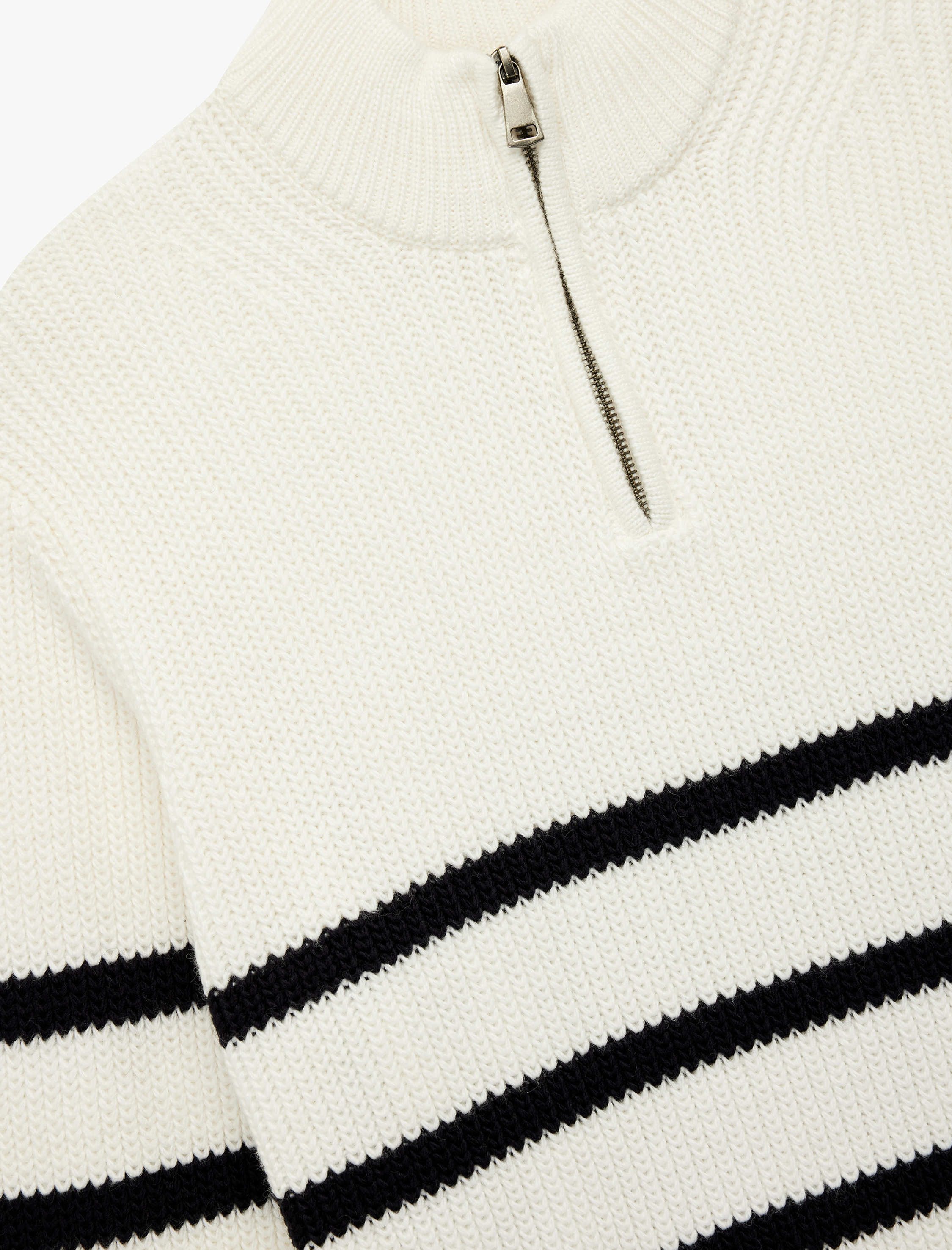   Uzun Kollu Çizgili Basic Yarım Fermuarlı Triko Kazak