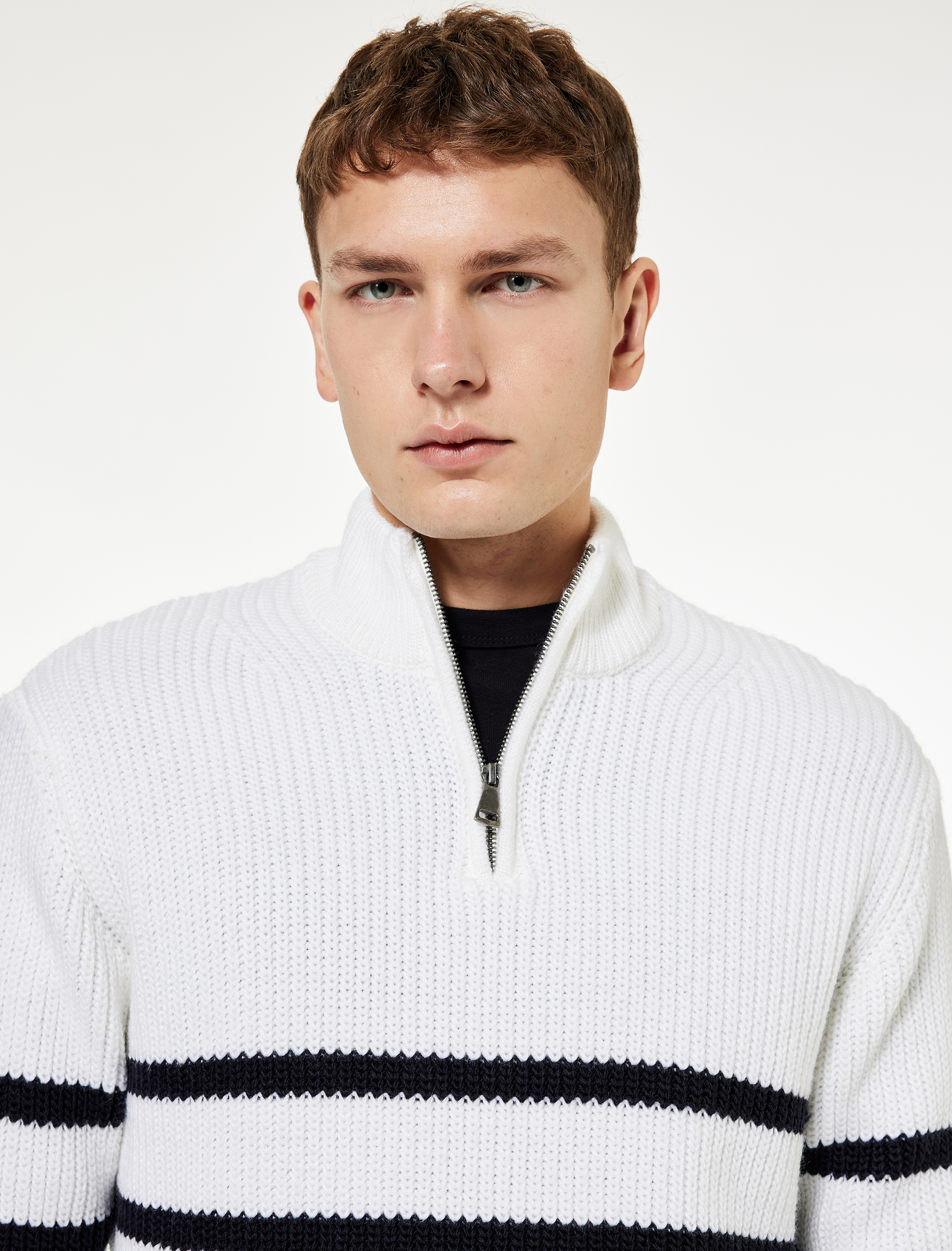   Uzun Kollu Çizgili Basic Yarım Fermuarlı Triko Kazak