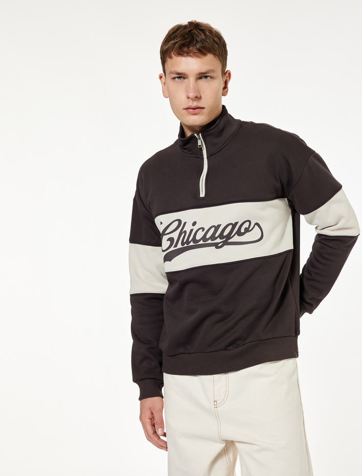  Uzun Kollu Baskılı Oversize Renk Bloklu Yarım Fermuarlı Sweatshirt