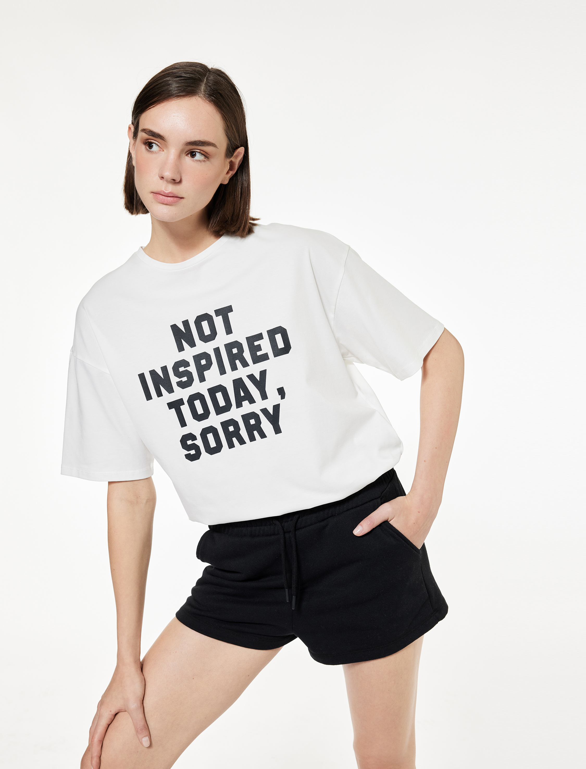   Pamuklu Baskılı Yarım Kollu Bisiklet Yaka Oversize Spor Tişört