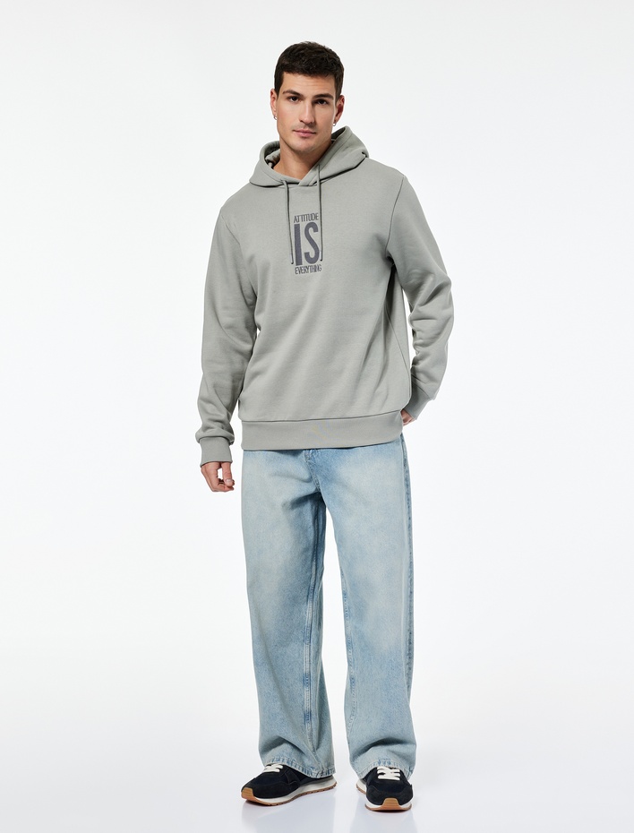  Regular Fit Uzun Kollu Baskılı Kapşonlu Sweatshirt