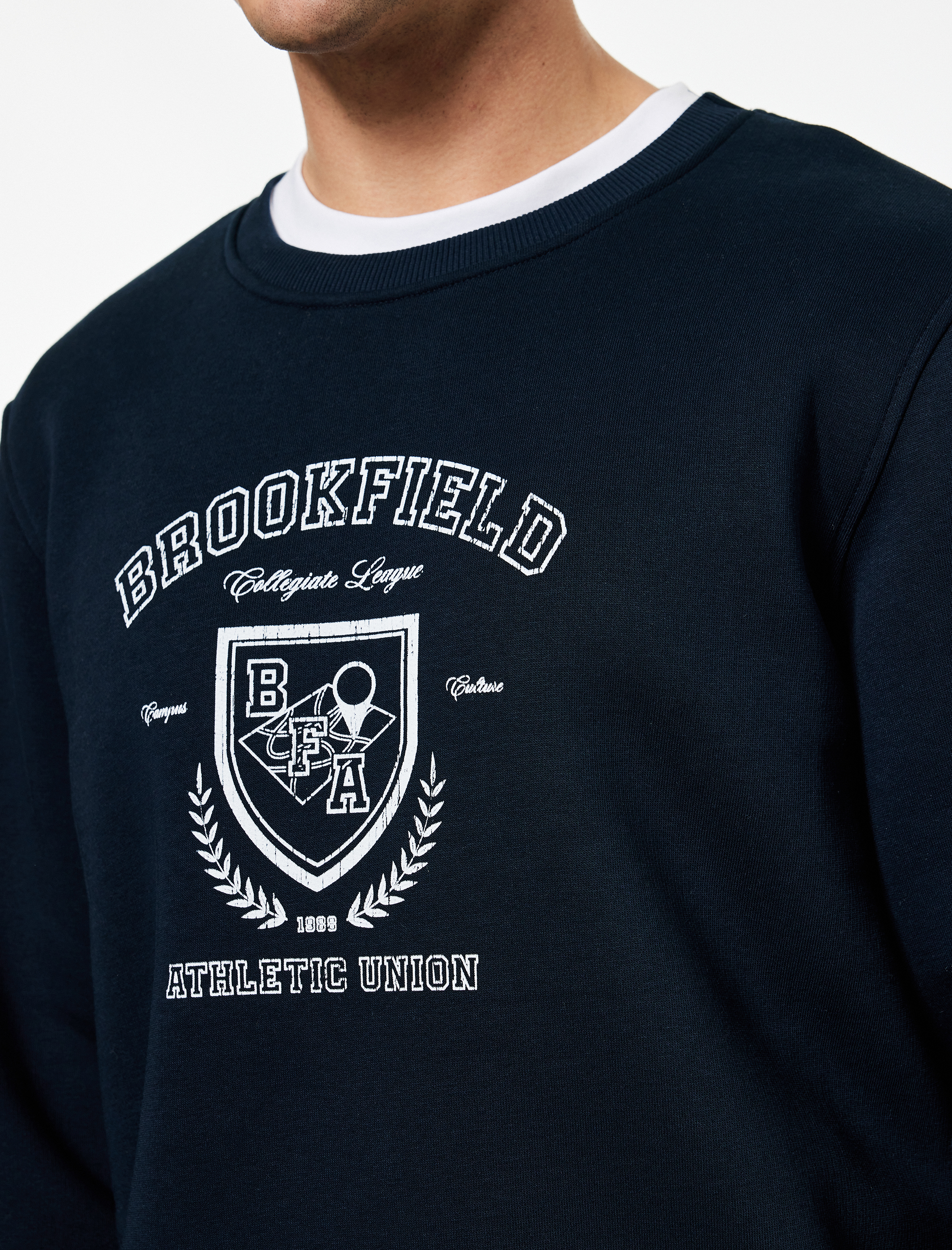   Uzun Kollu Bisiklet Yaka Baskılı Sweatshirt