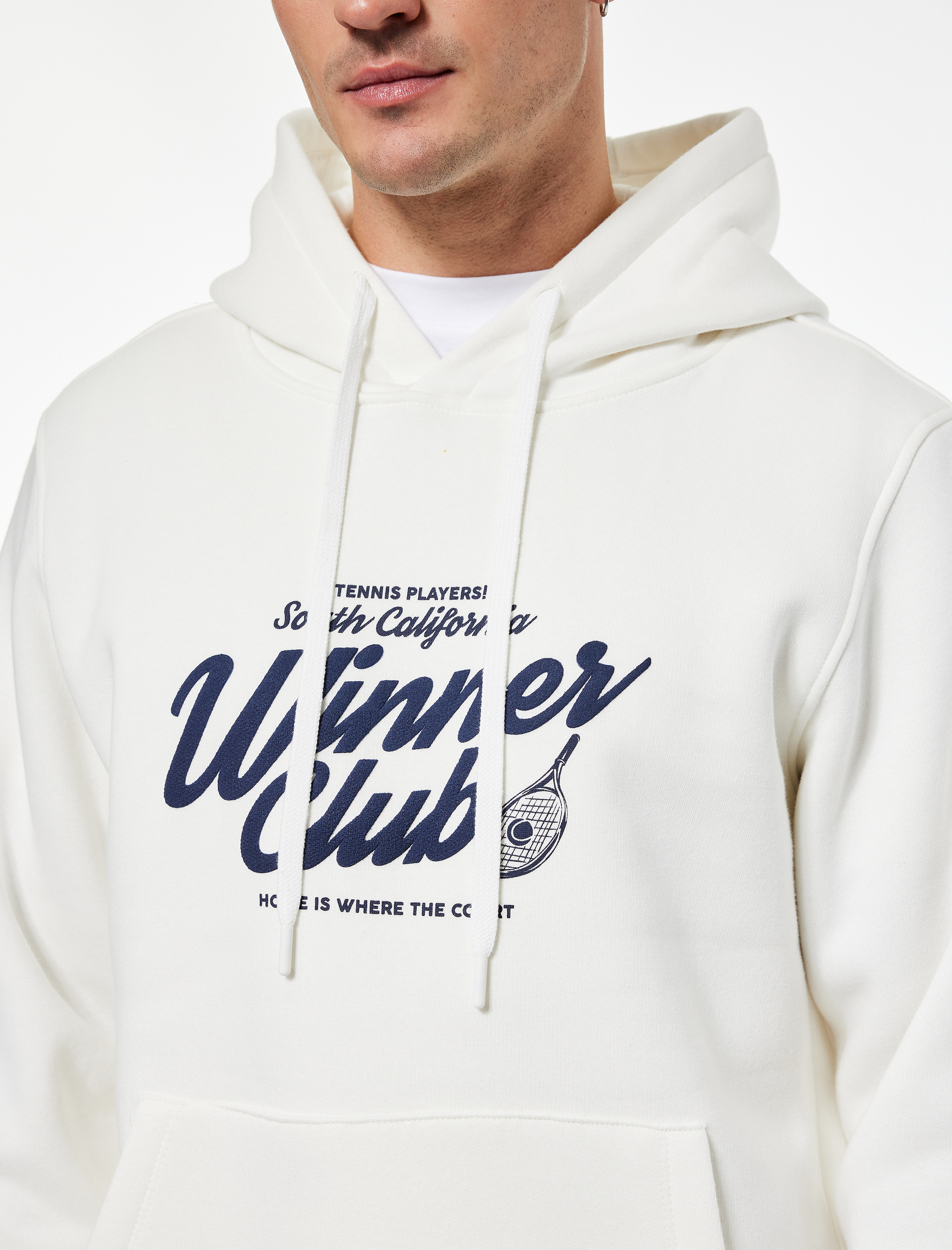   Regular Fit Uzun Kollu Kanguru Cepli Kapşonlu Baskılı Sweatshirt