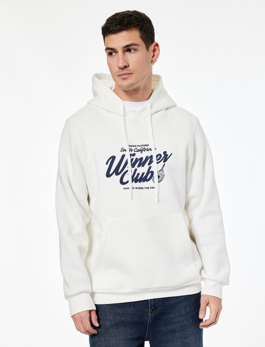 Koton Erkek Regular Fit Uzun Kollu Kanguru Şardonlu Cepli Kapşonlu Baskılı Sweatshirt