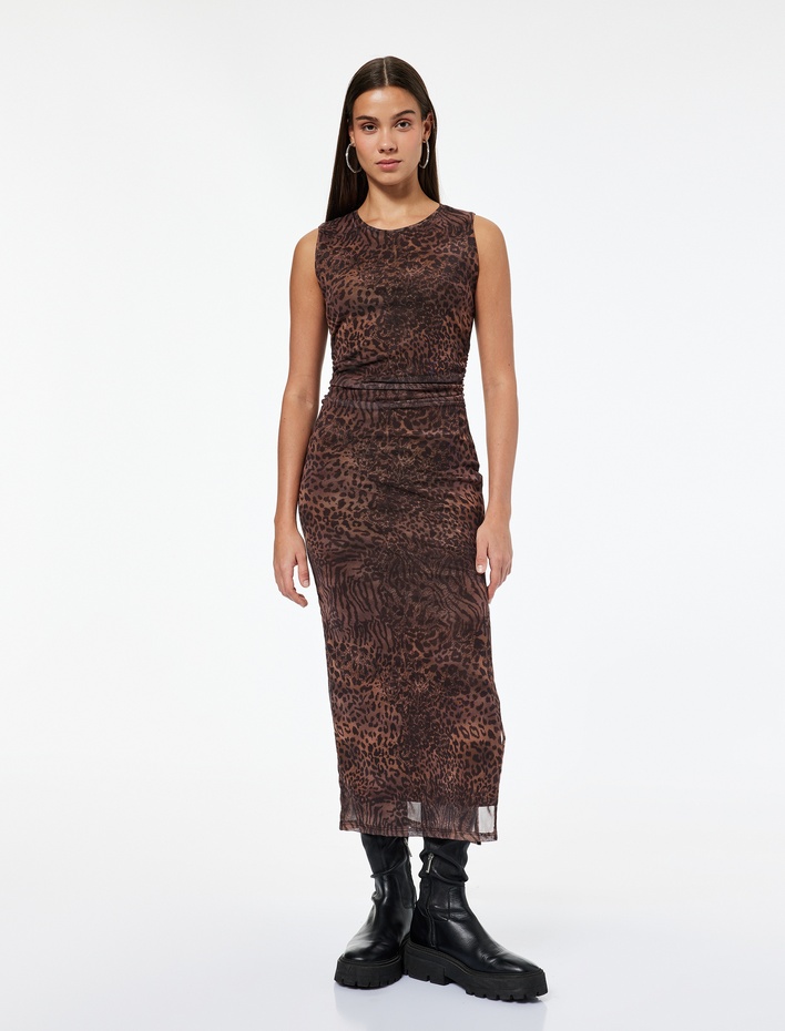  Kolsuz Bisiklet Yaka Yırtmaçlı Drapeli Tül Midi Leopar Elbise