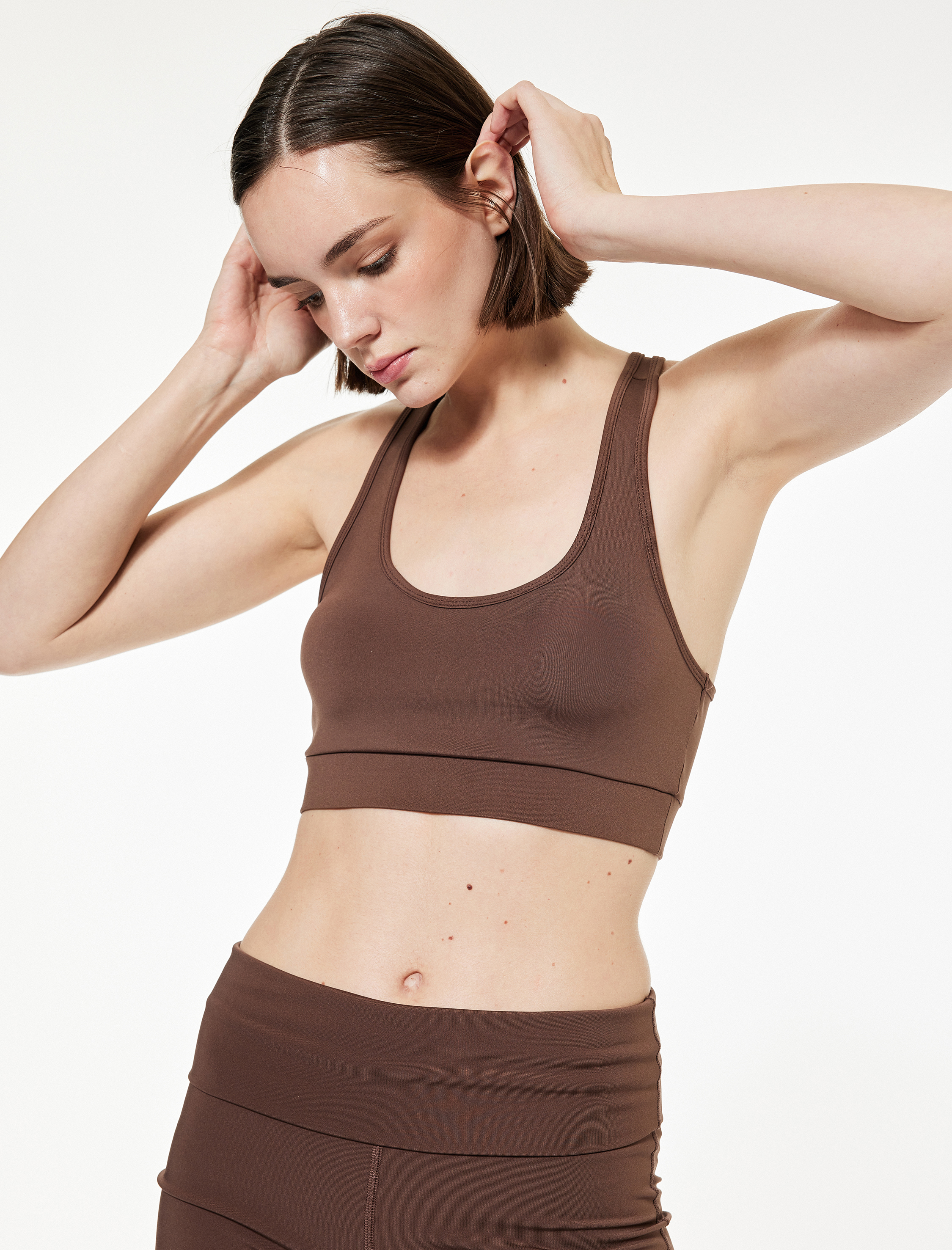   U Yaka Askılı Sporcu Sütyeni