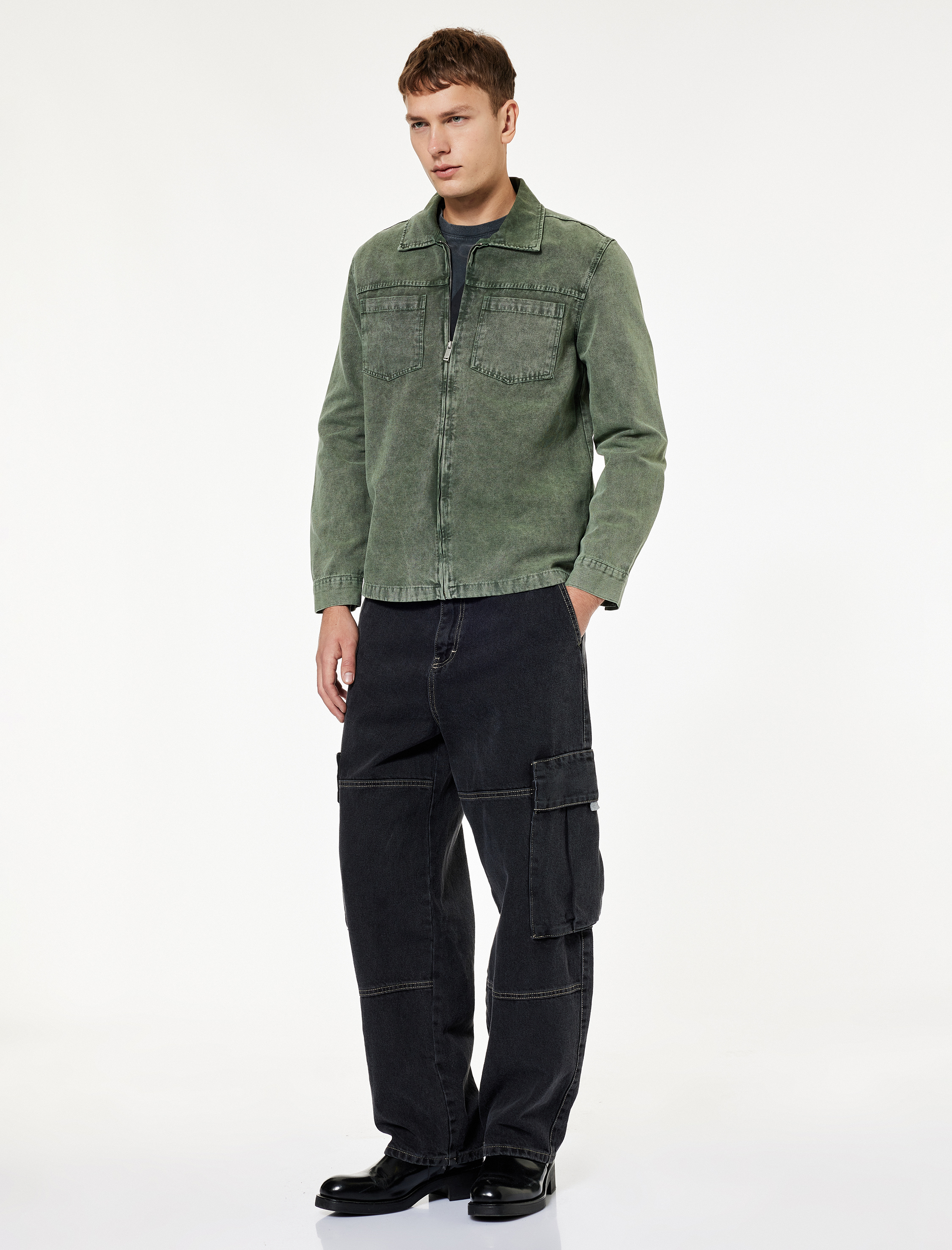   Pamuklu Cep Detaylı Klasik Yaka Yıkamalı Fermuarlı Jean Gömlek Ceket