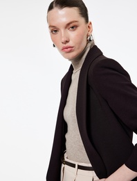 3/4 Kollu Düğmeli Cep Detaylı Kruvaze Yaka Blazer Ceket