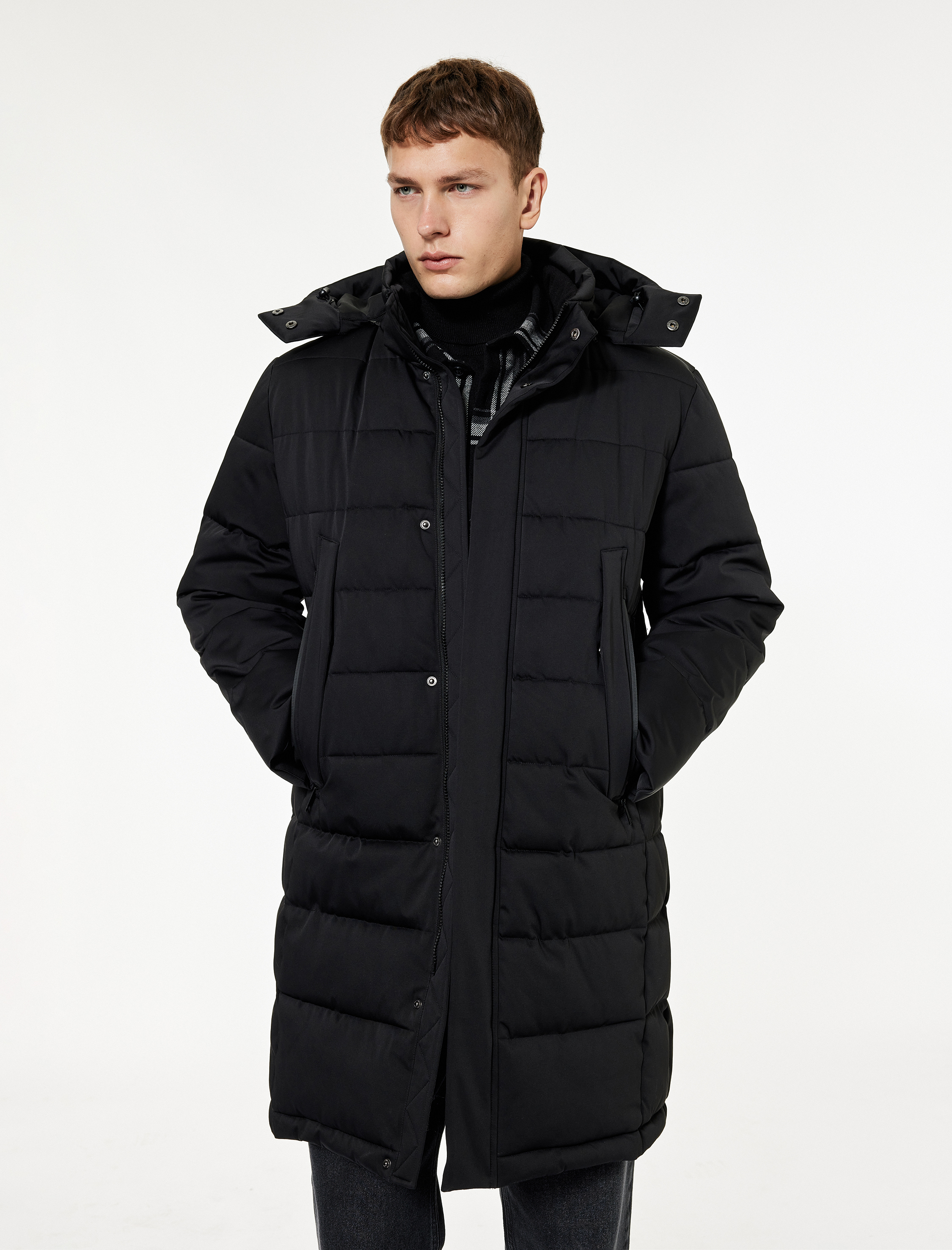   Uzun Kollu Cepli Kapşonlu Uzun Şişme Mont