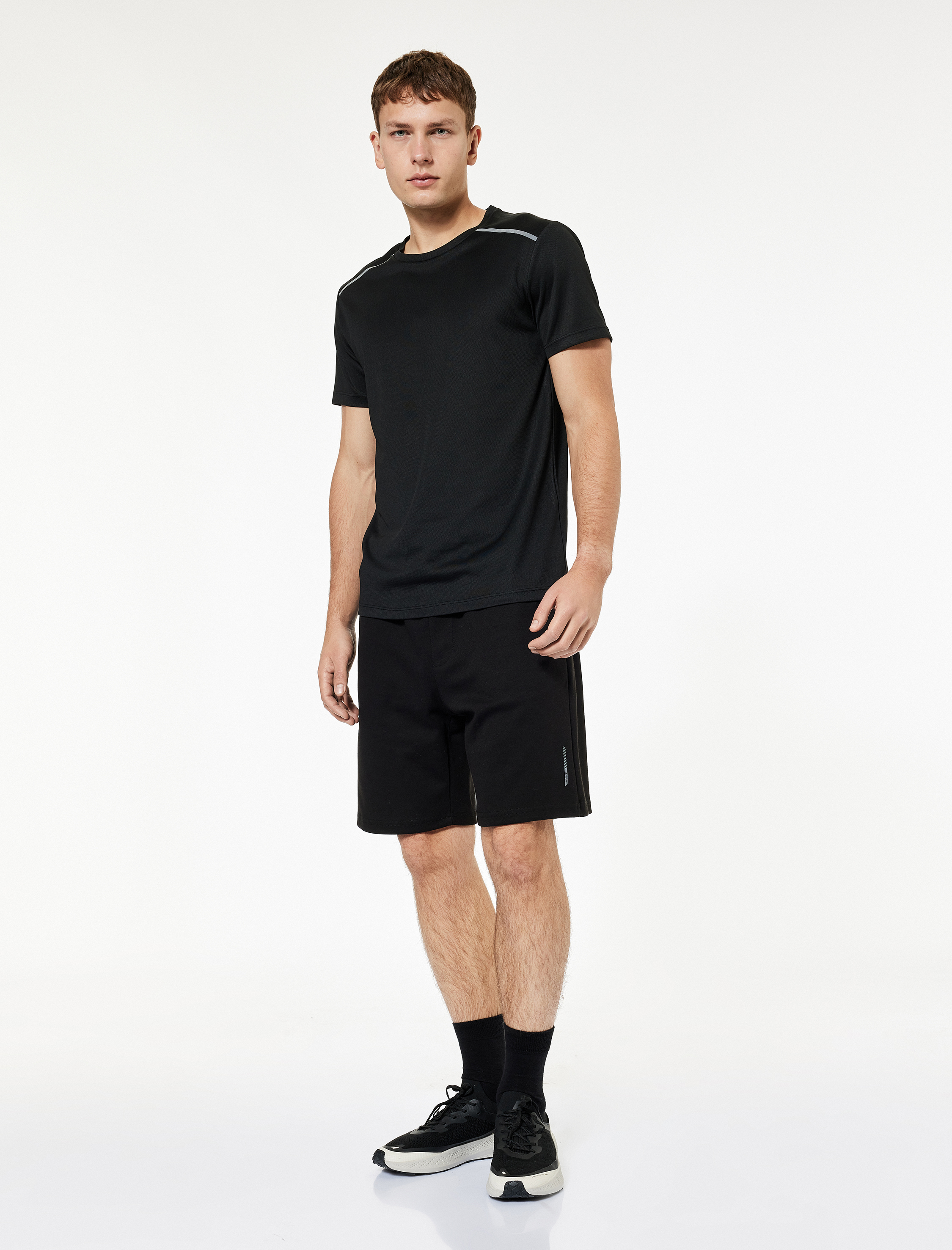   Beli Bağcıklı Cepli Baskılı Spor Şort