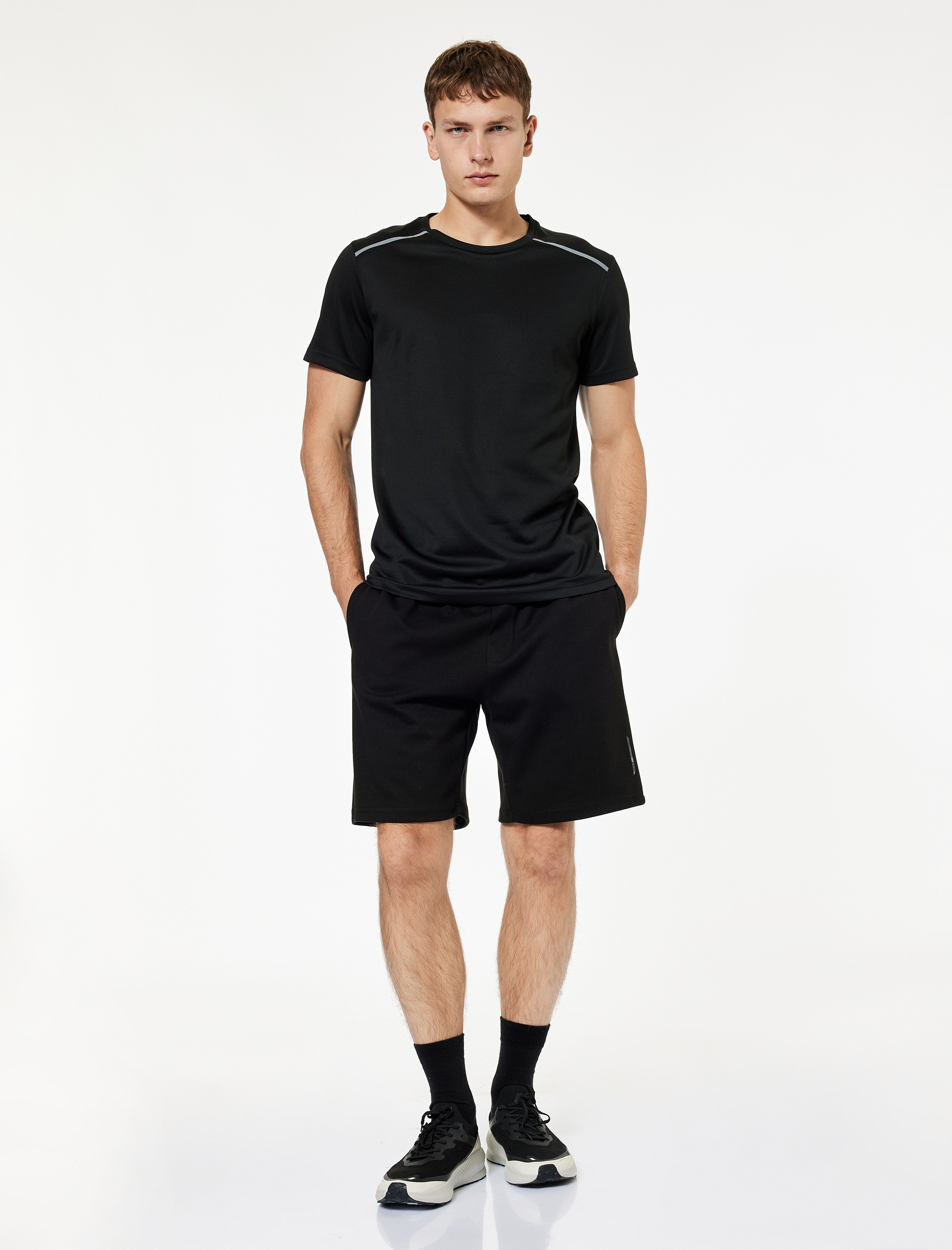   Beli Bağcıklı Cepli Baskılı Spor Şort