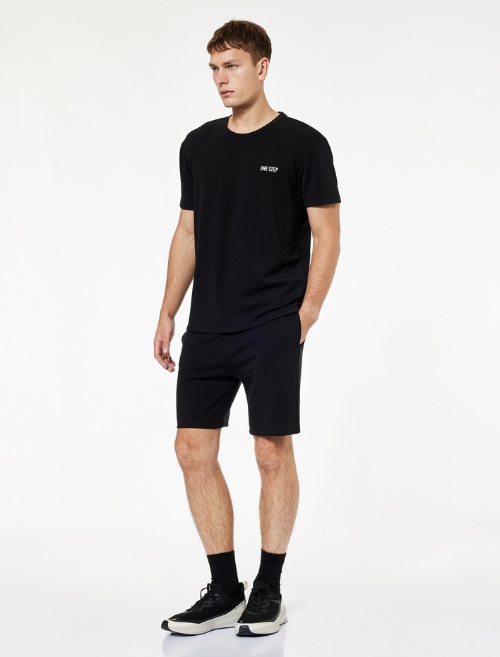  Regular Fit Kısa Kollu Bisiklet Yaka Baskılı Spor Tişört