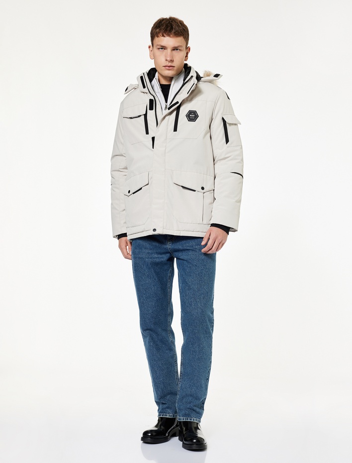  Uzun Kollu Cep Detaylı Suni Kürklü Kapşonlu Kışlık Parka