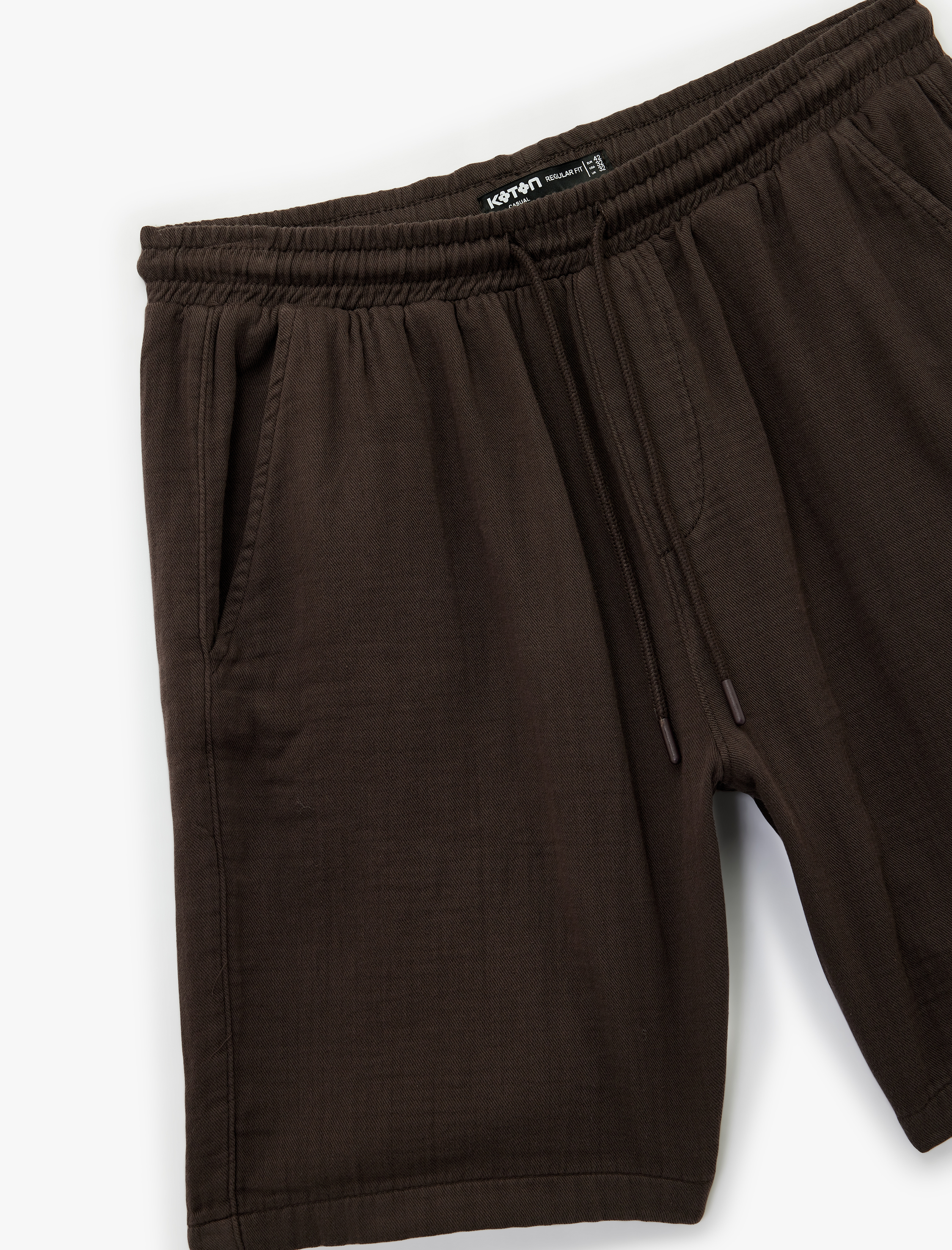   Pamuklu Regular Fit Cepli Beli Bağcıklı Şort