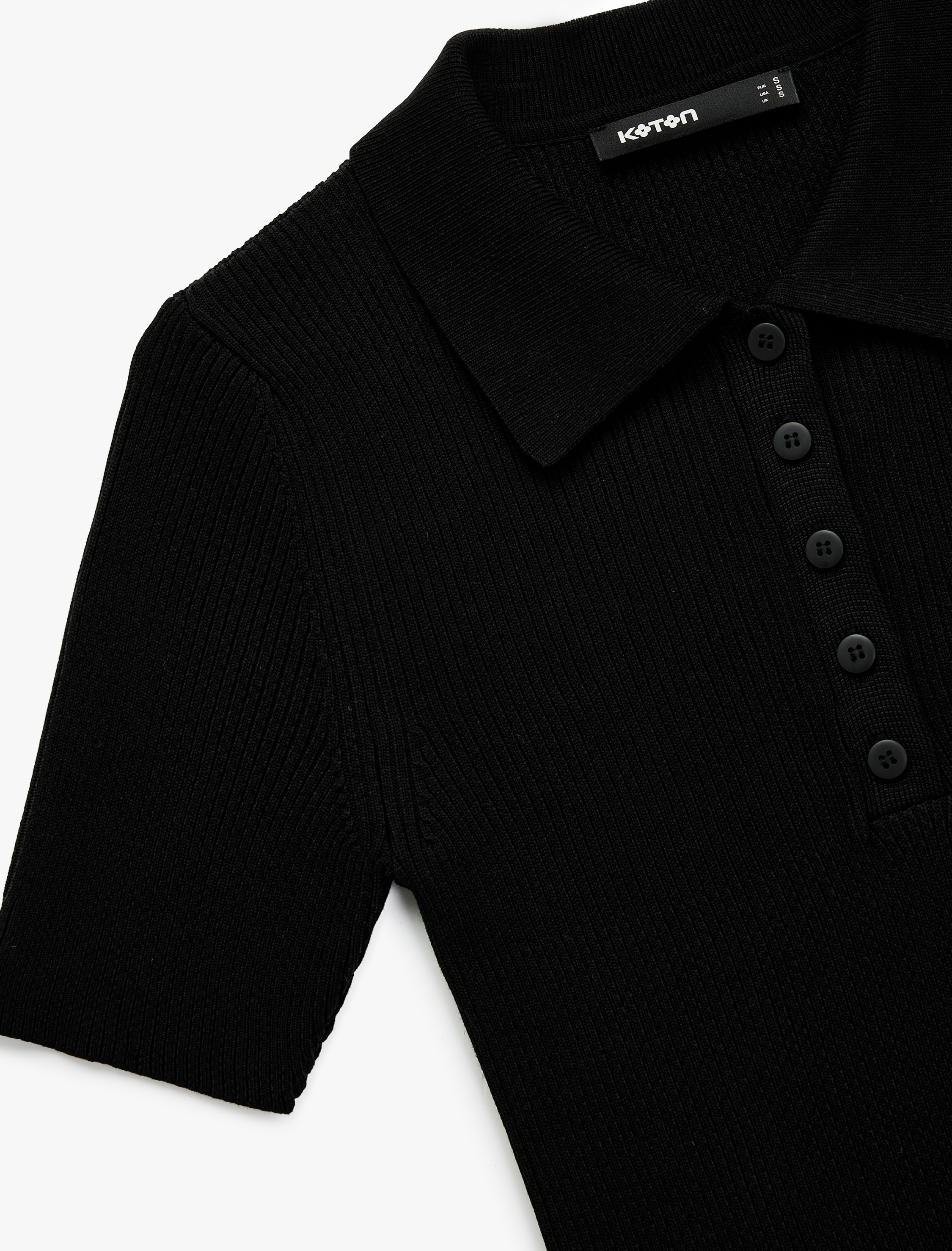   Regular Fit Yarım Düğmeli Kısa Kollu Polo Yaka Triko Kazak