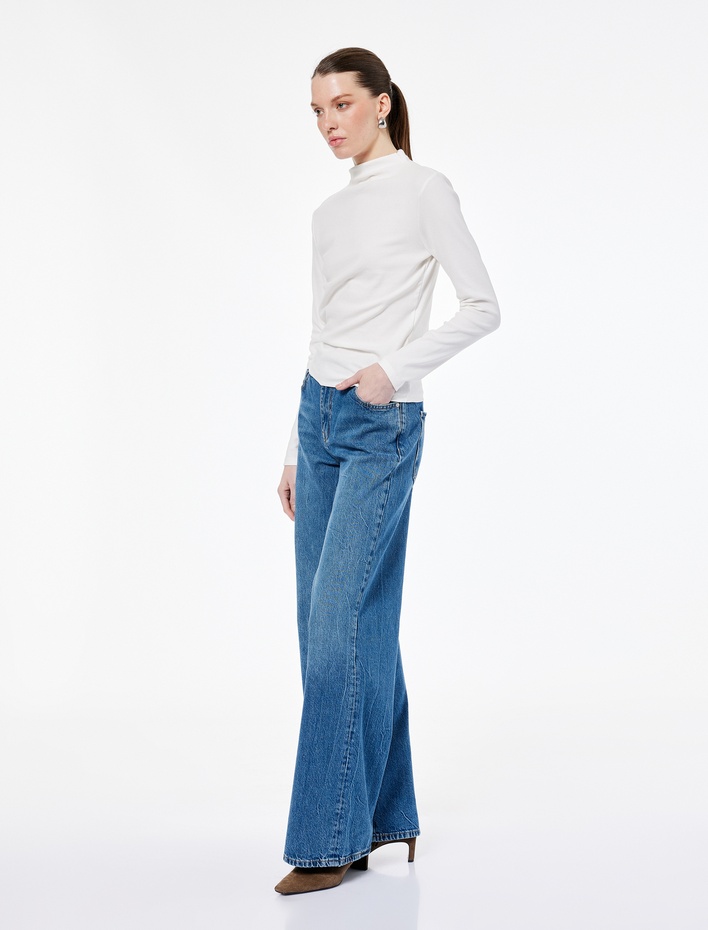  Slim Fit Pamuklu Yumuşak Dokulu Uzun Kollu Dik Yaka Tişört