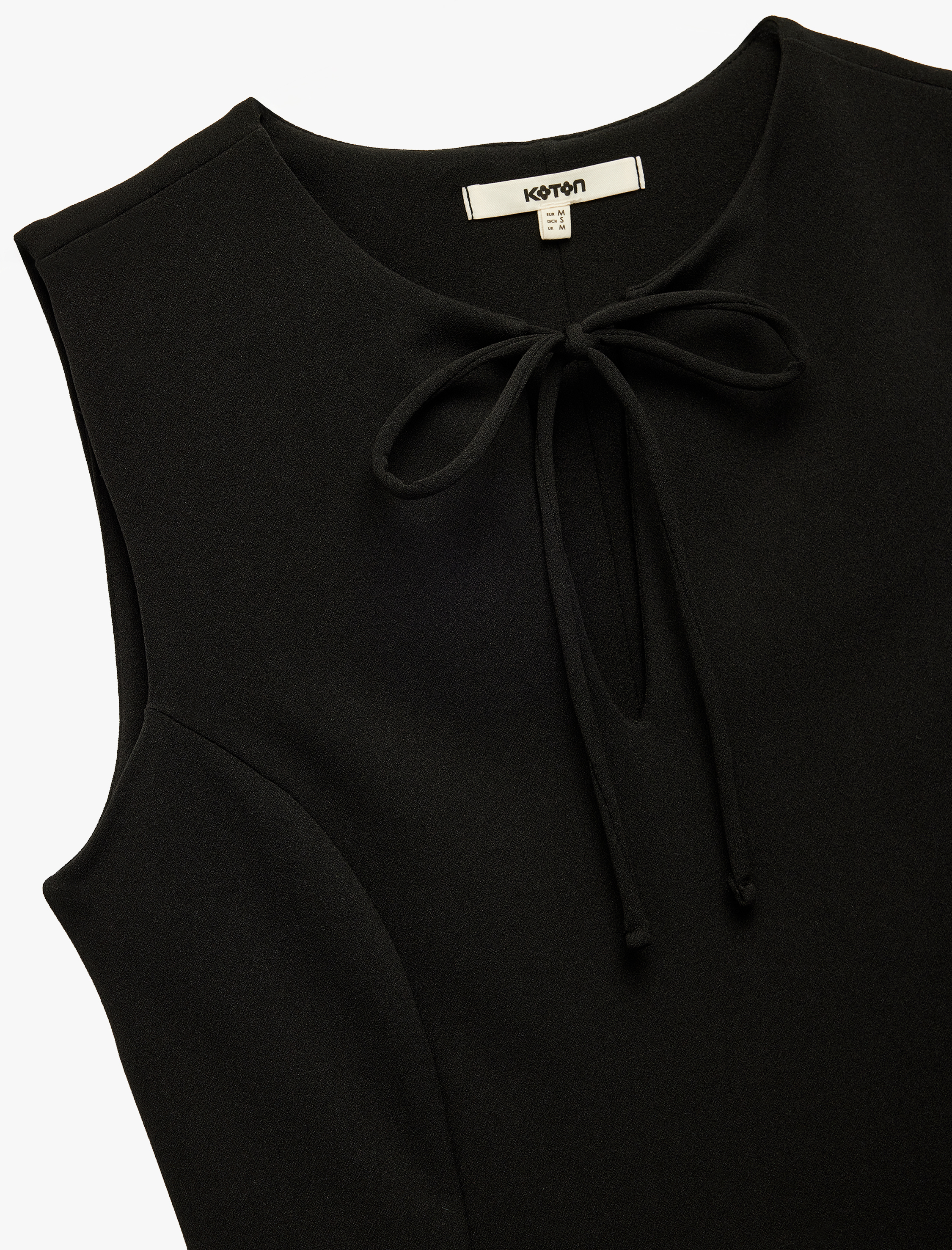   Kolsuz Bisiklet Yaka Bağlama Detaylı Slim Fit Dantel Detaylı Mini Elbise