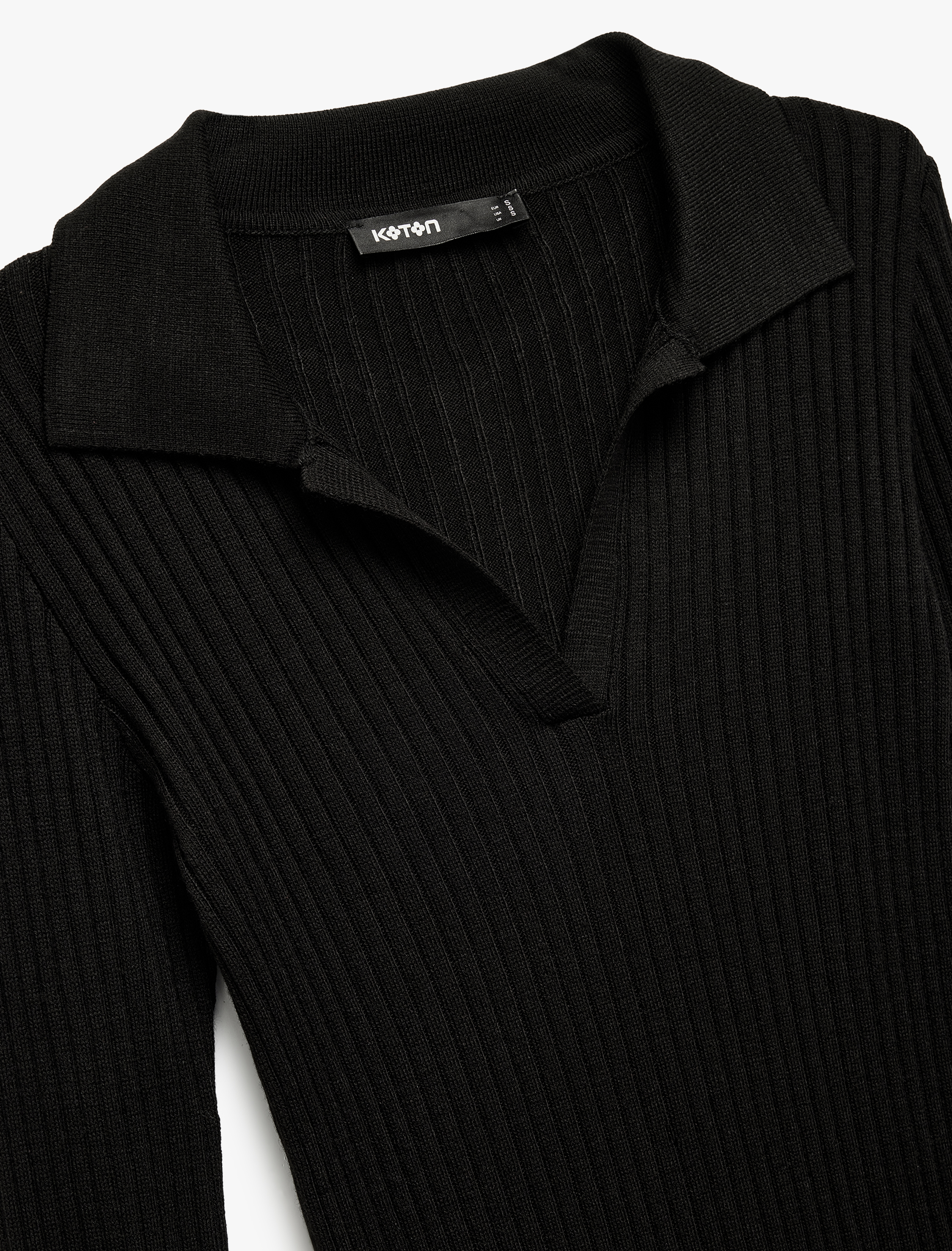   Uzun Kollu Yırtmaçlı Polo Yaka Uzun Triko Kalem Elbise