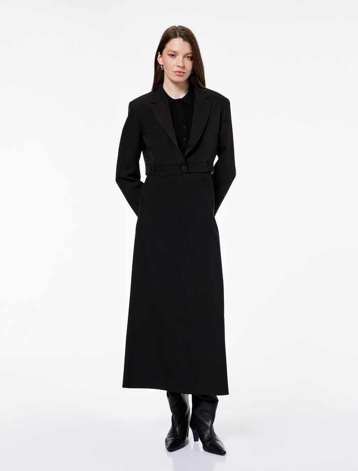  Uzun Kollu Düğmeli Geniş Yaka Crop Blazer Ceket