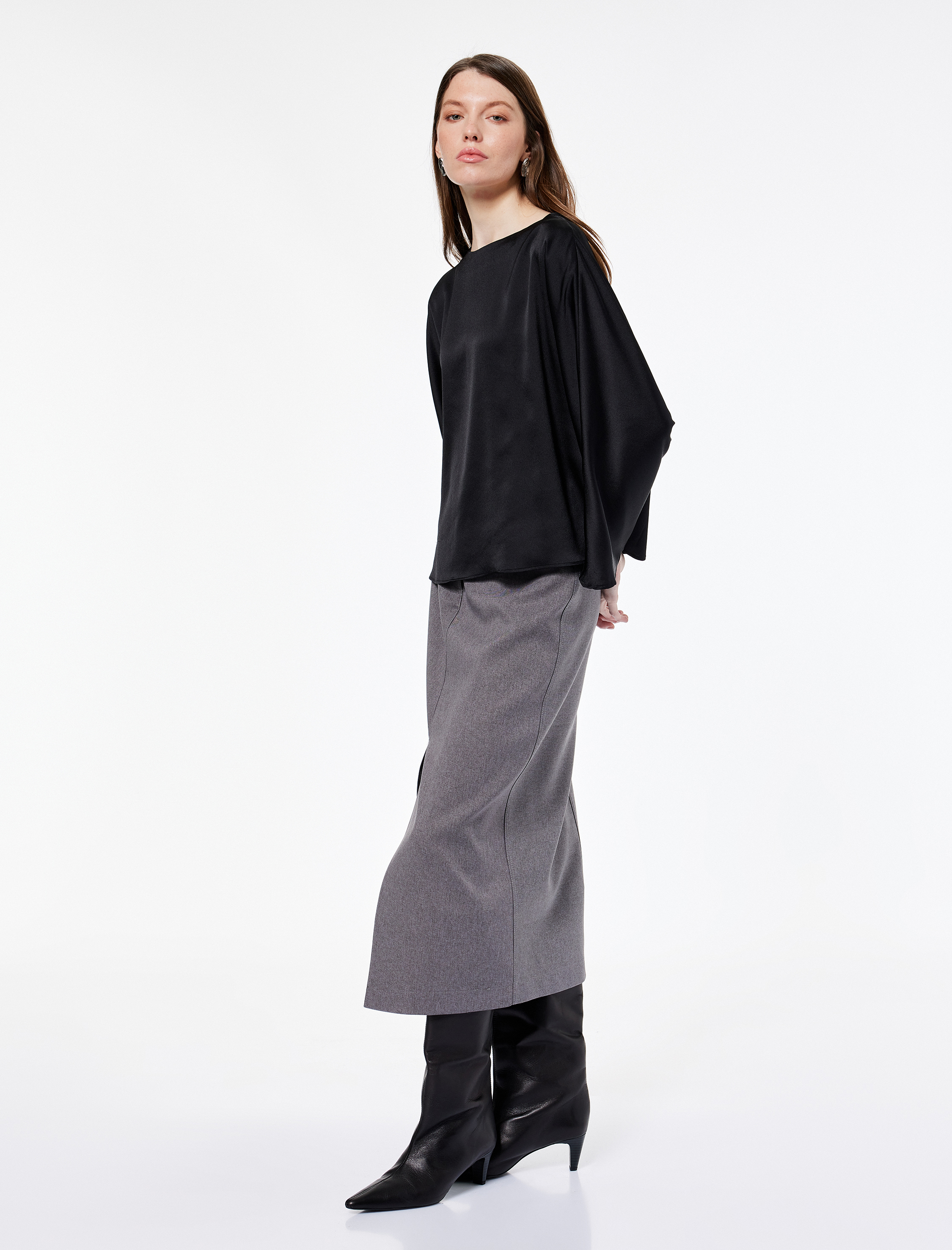   Uzun Kollu Bisiklet Yaka Volanlı Bluz