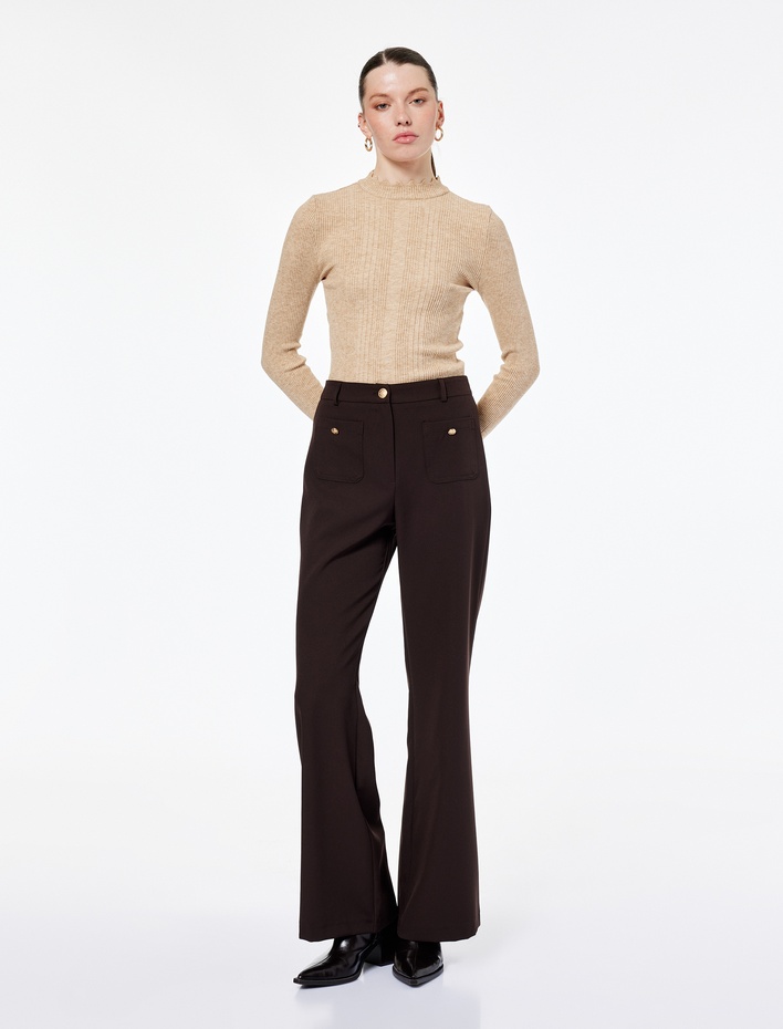  Düğme Detaylı Aplike Cepli Düz Bol Paça Kumaş Pantolon