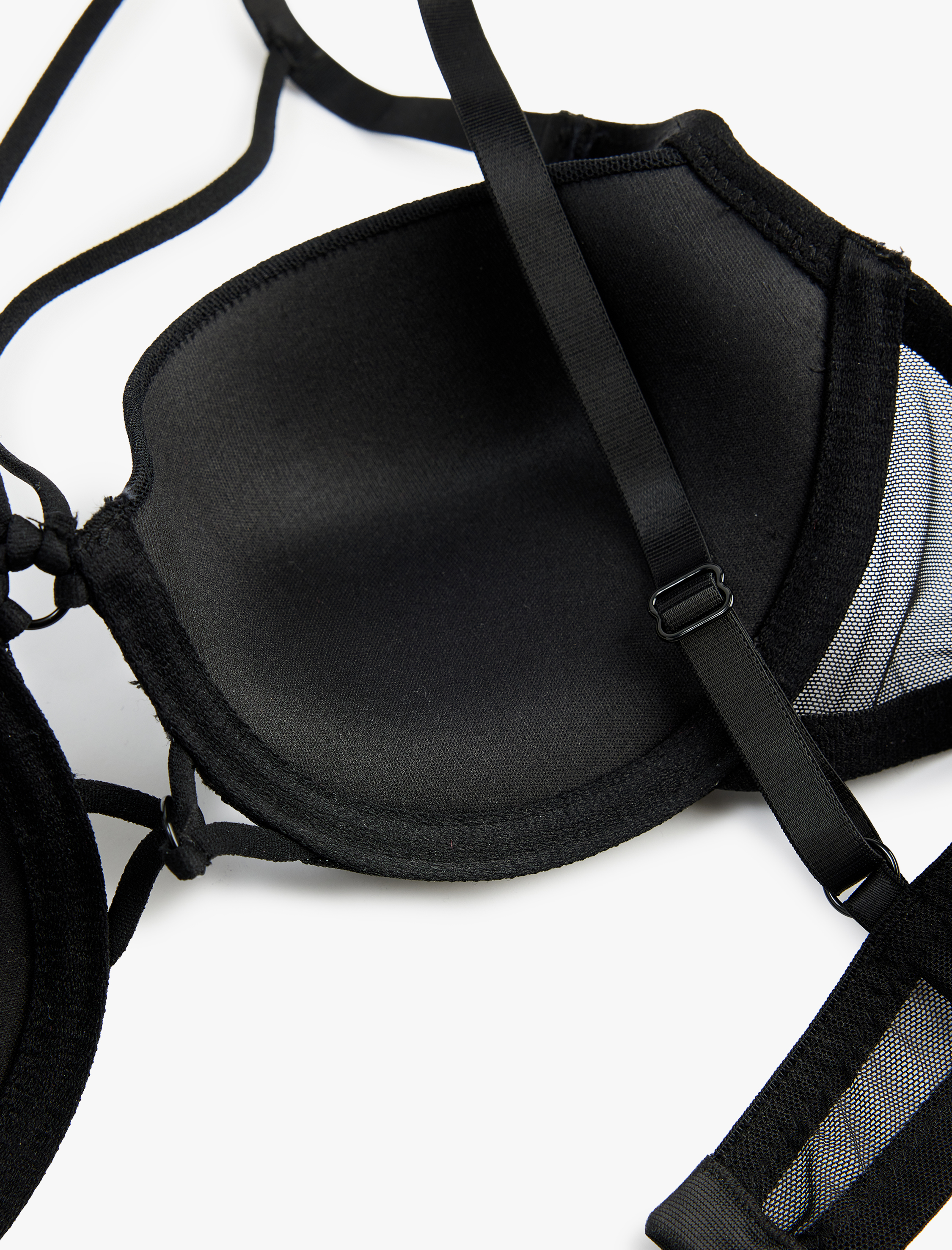   Pencere Detaylı Rahat Kalıp Tüllü Desteksiz Balenli Sütyen