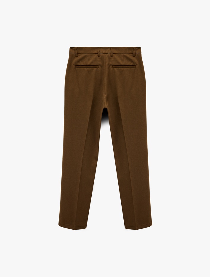  Rahat Kalıp Viskon Karışımlı Cepli Pileli Kumaş Pantolon